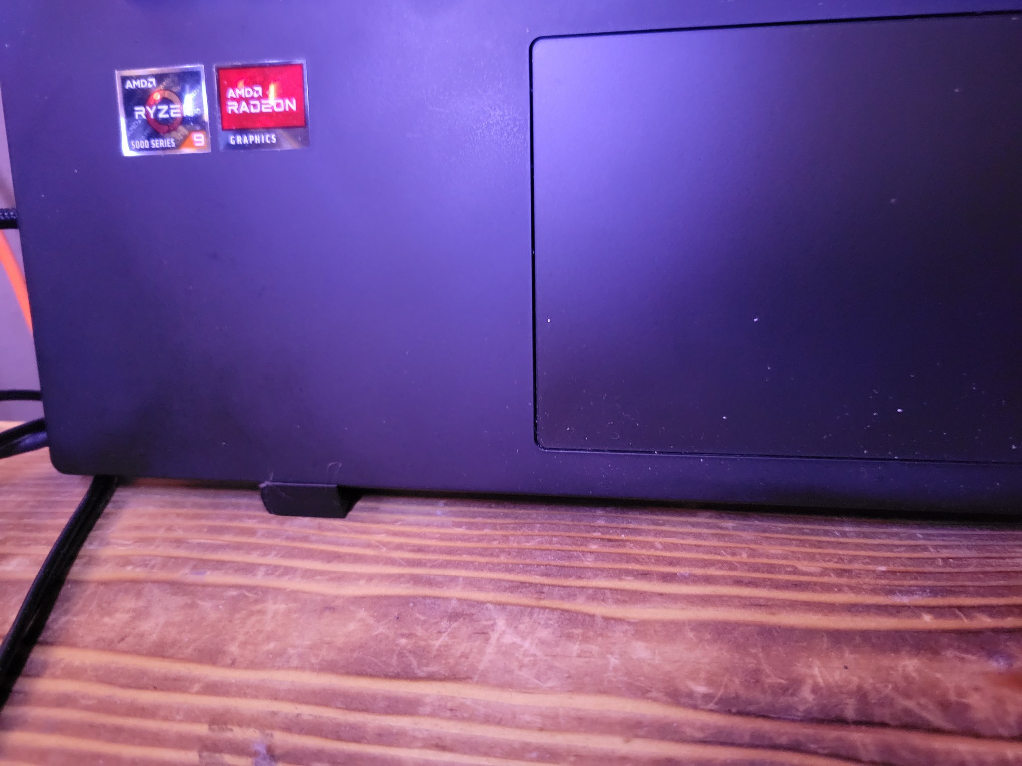 Giá đỡ laptop treo tường cho Asus ROG Strix Advantage