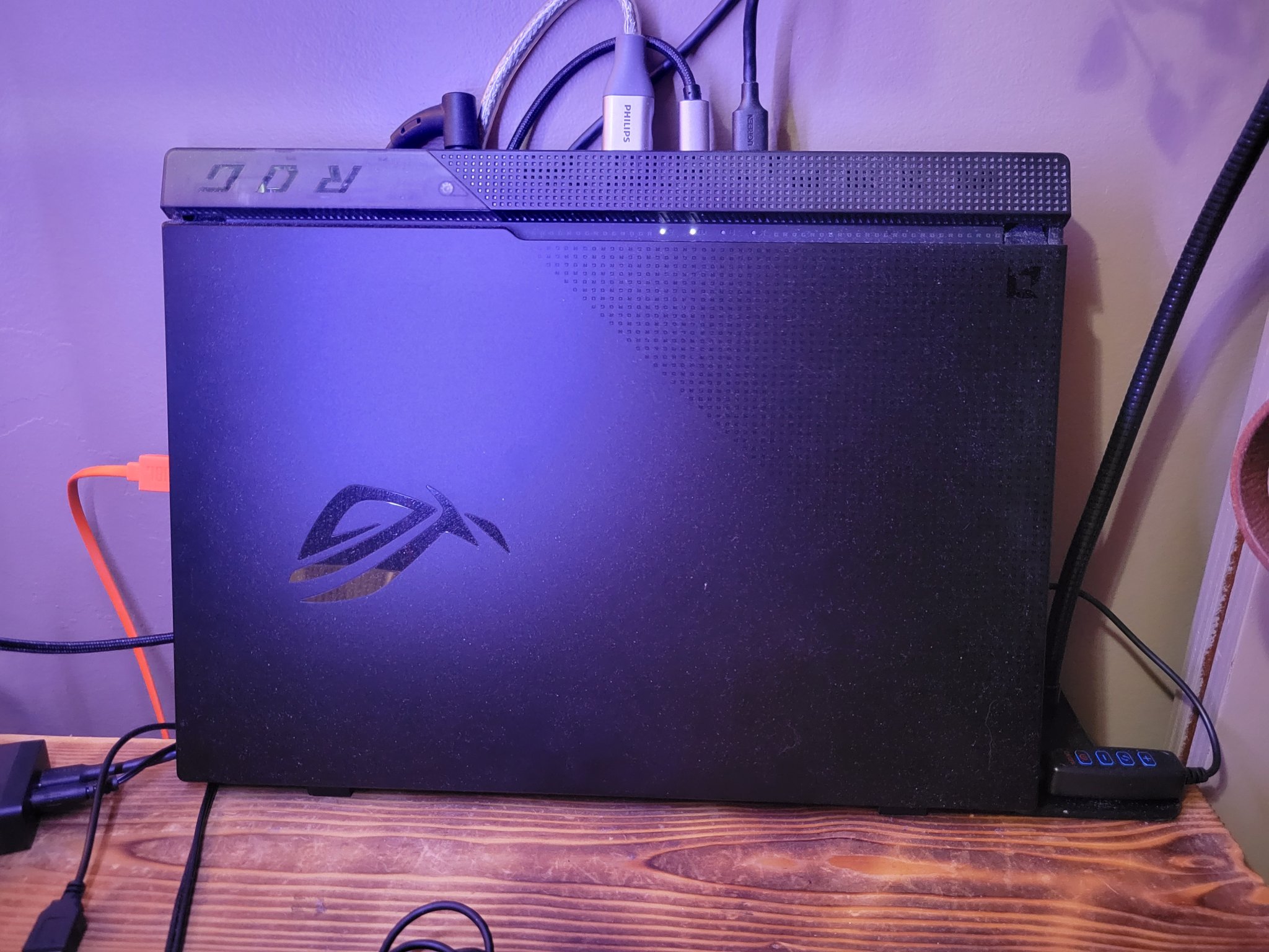 Giá đỡ laptop treo tường cho Asus ROG Strix Advantage