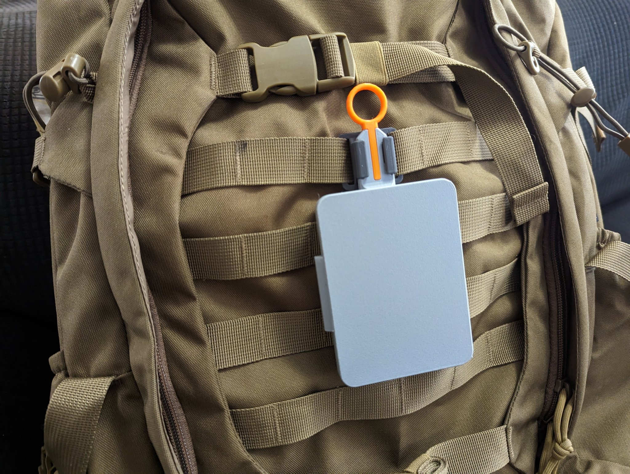 Hộp chứa đồ Flip Top QUICK-CLIP 136mL / 4.6oz