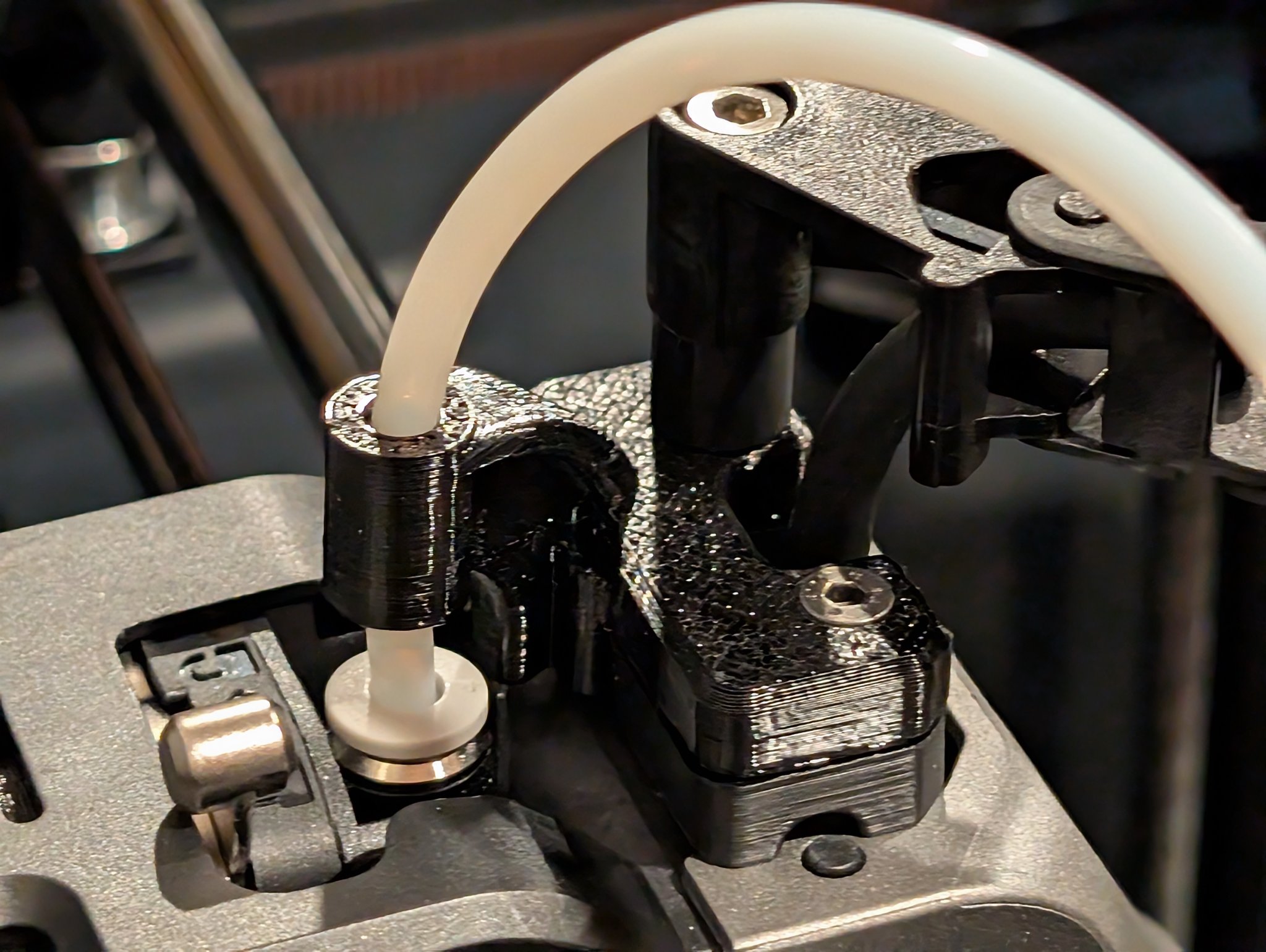 Giá đỡ xích 12mm và hướng dẫn ống PTFE cho máy in Creality K1/K1C