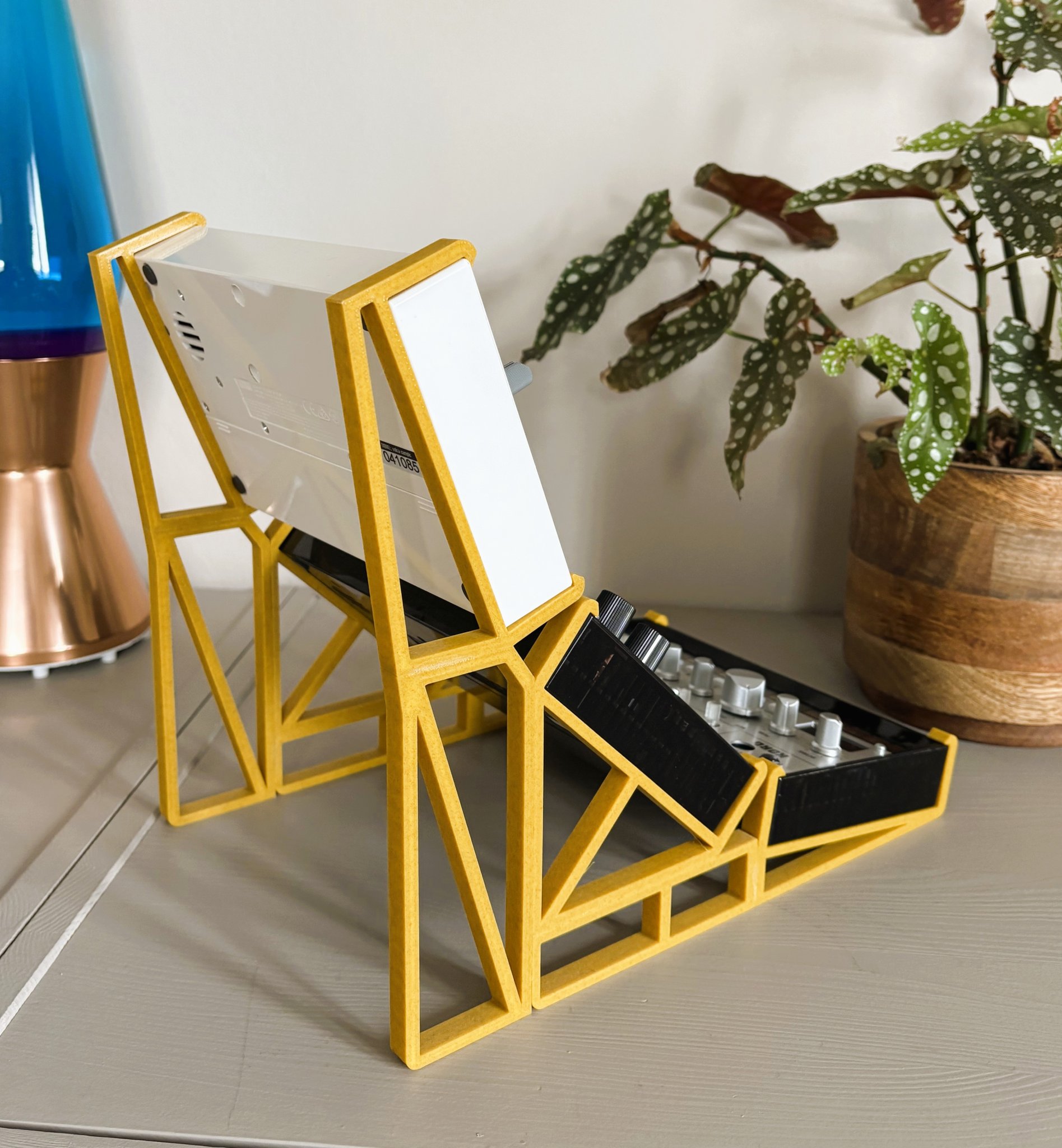 Giá đỡ và giá kệ cho thiết bị Korg Volca