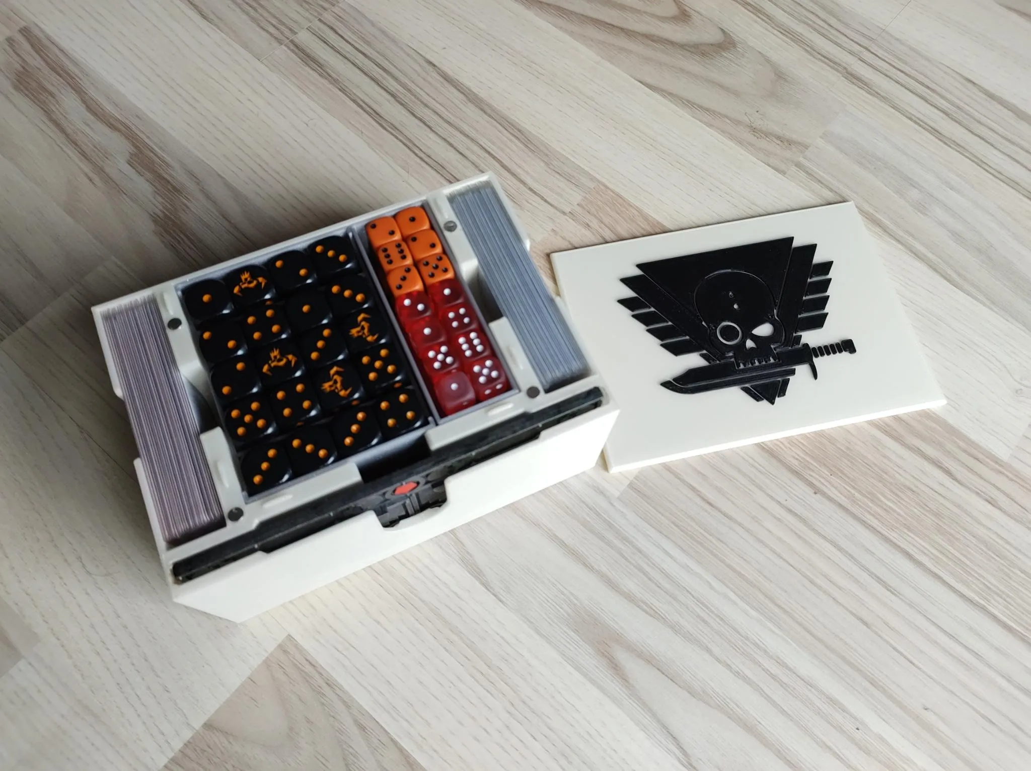 Hộp tổ chức Token cho trò chơi Kill Team