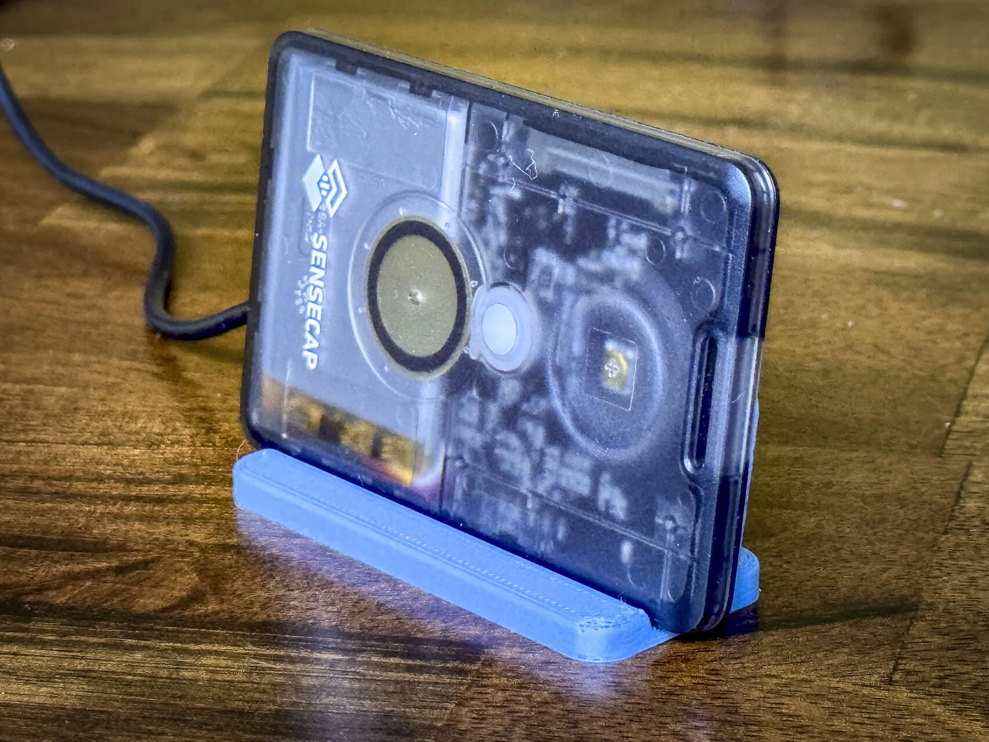 Đế sạc đơn giản cho SenseCAP T1000 Card Tracker