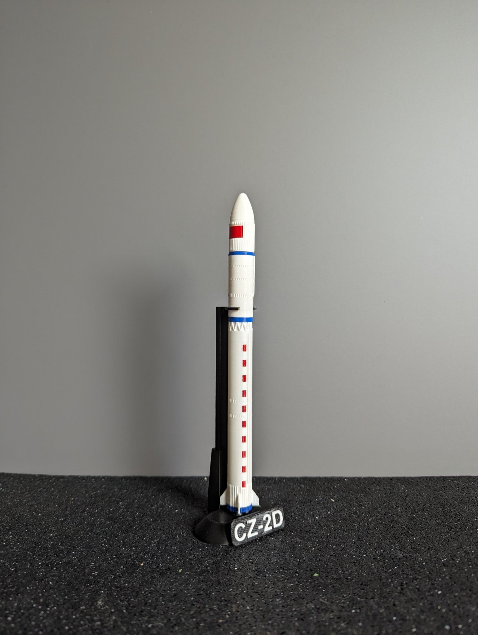 Tên lửa CZ-2D trong bộ sưu tập mô hình tỷ lệ 1:200