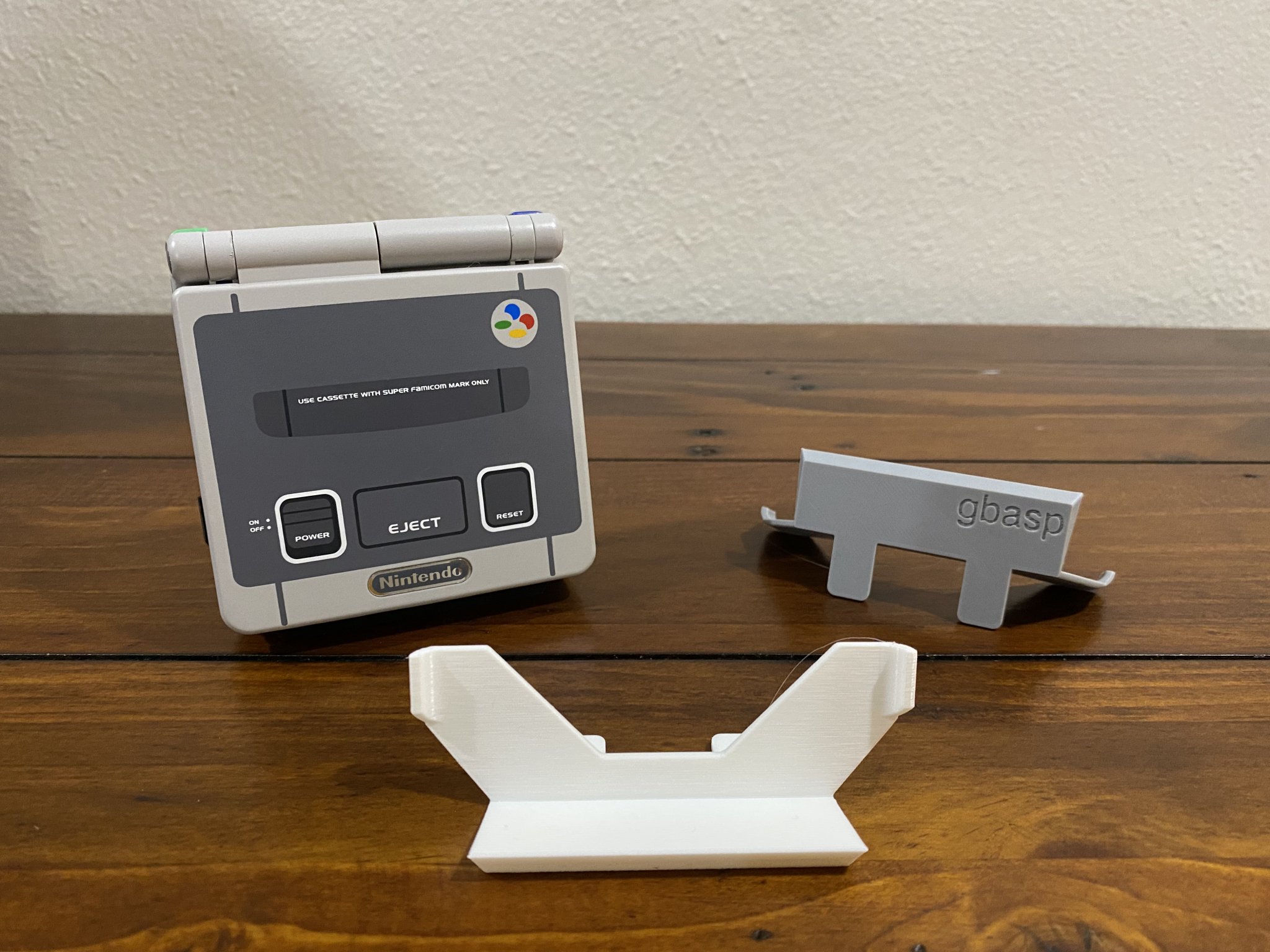 Giá đỡ mini cho Game Boy Advance SP