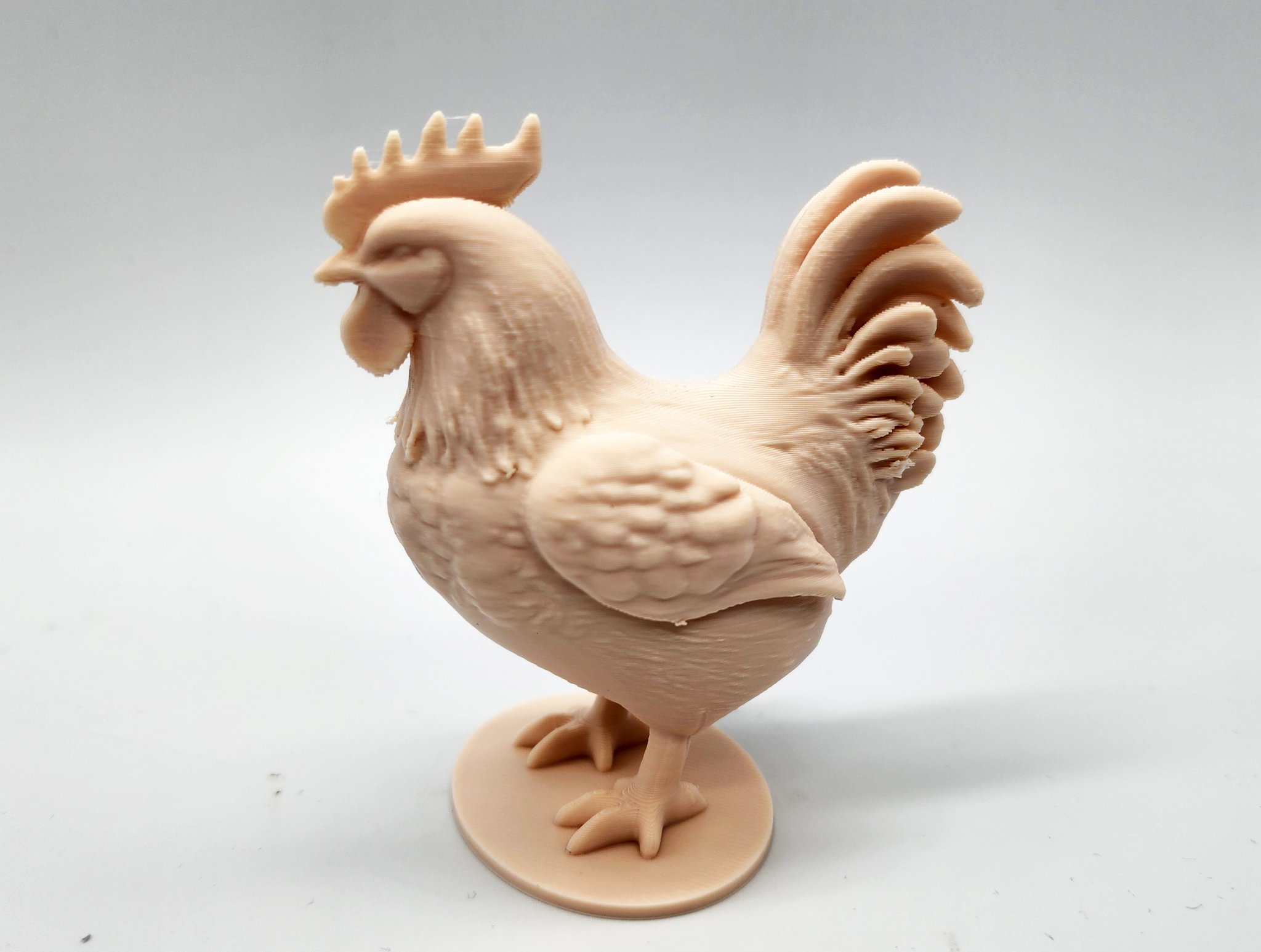 Mô hình gà mini đứng độc lập cho trang trại