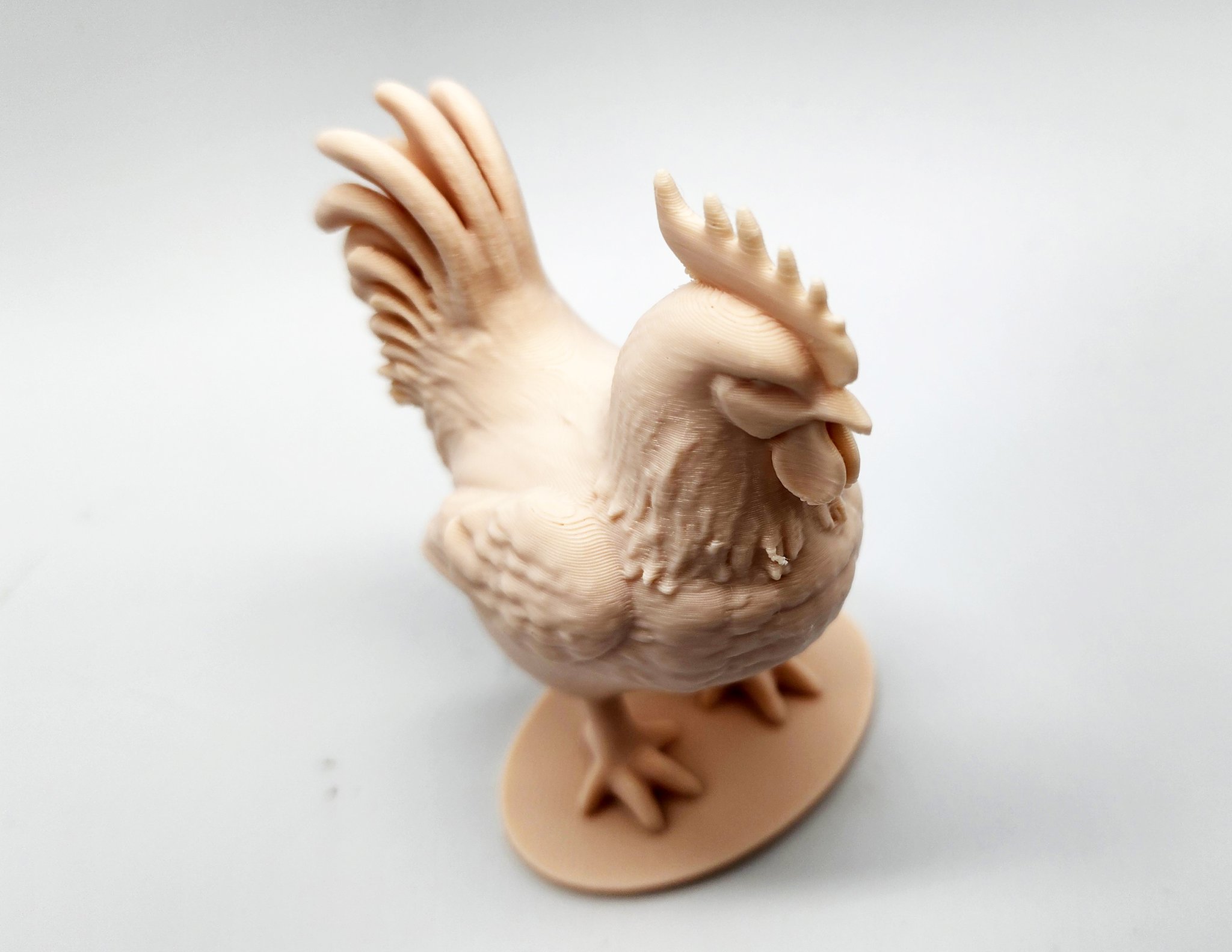 Mô hình gà mini đứng độc lập cho trang trại