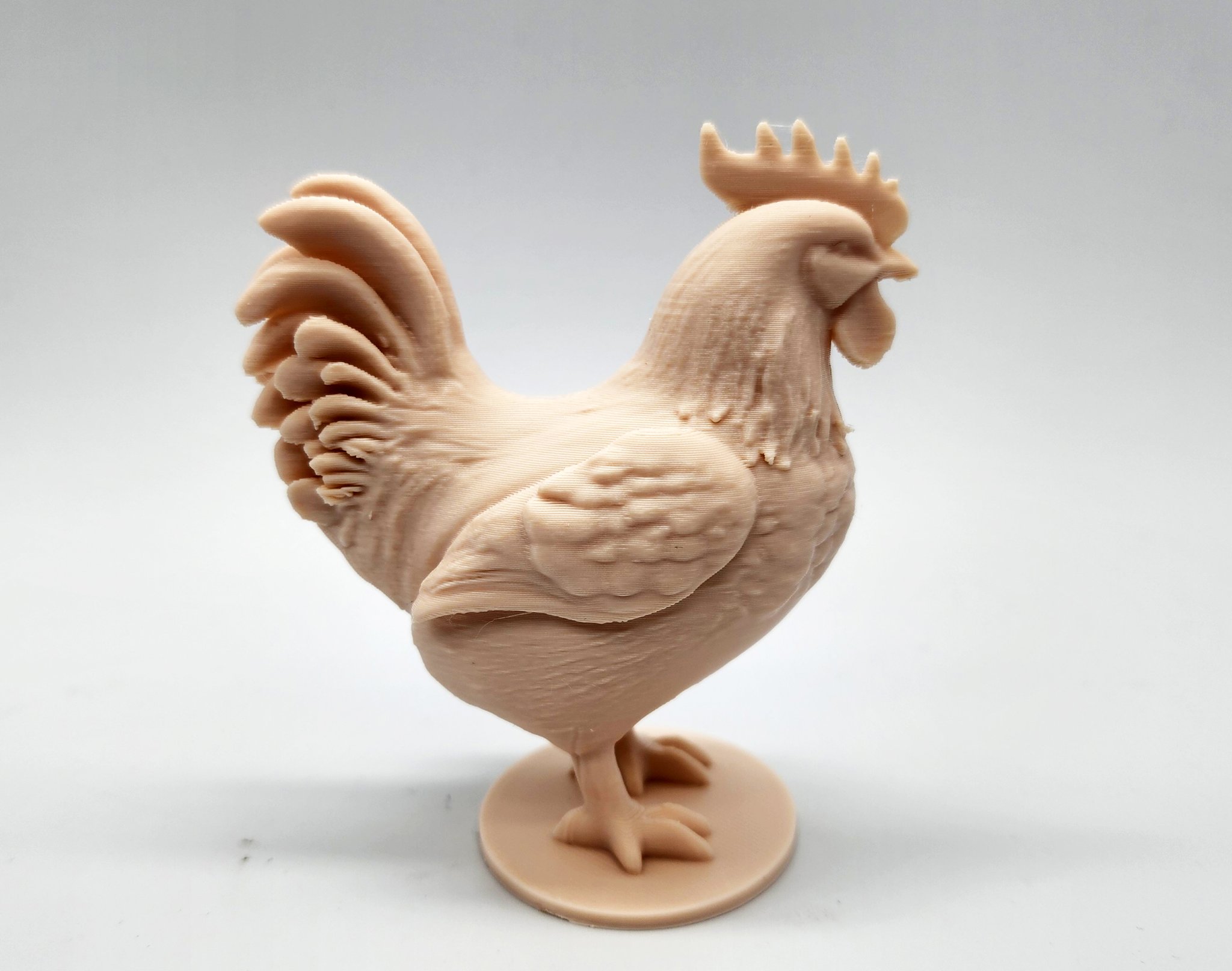 Mô hình gà mini đứng độc lập cho trang trại