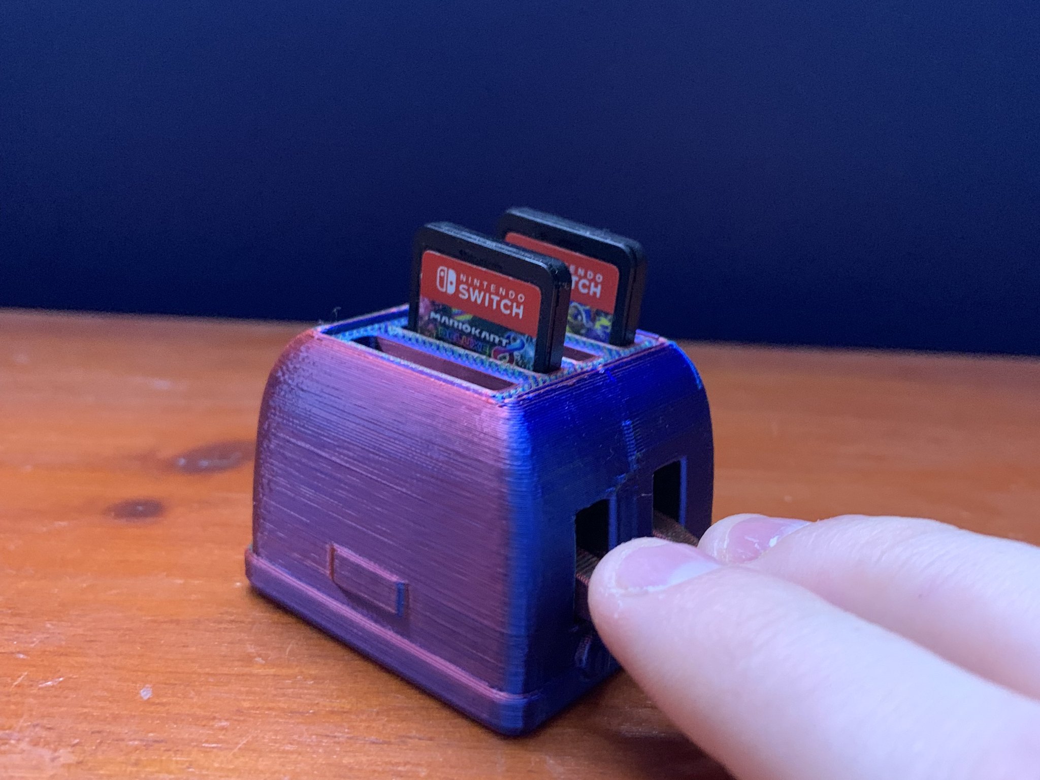 Lò nướng bánh mì lưu trữ 4 băng game Nintendo Switch