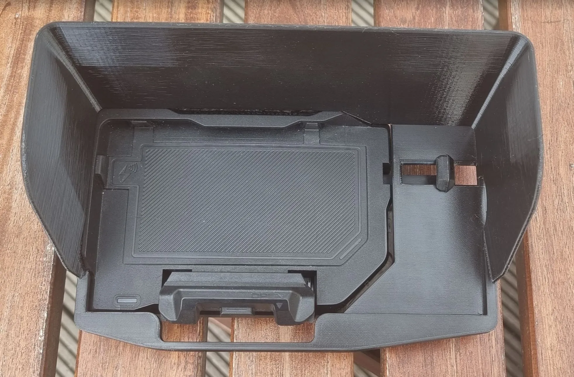 **Tấm che nắng tương thích với giá đỡ BMW Connected Ride**