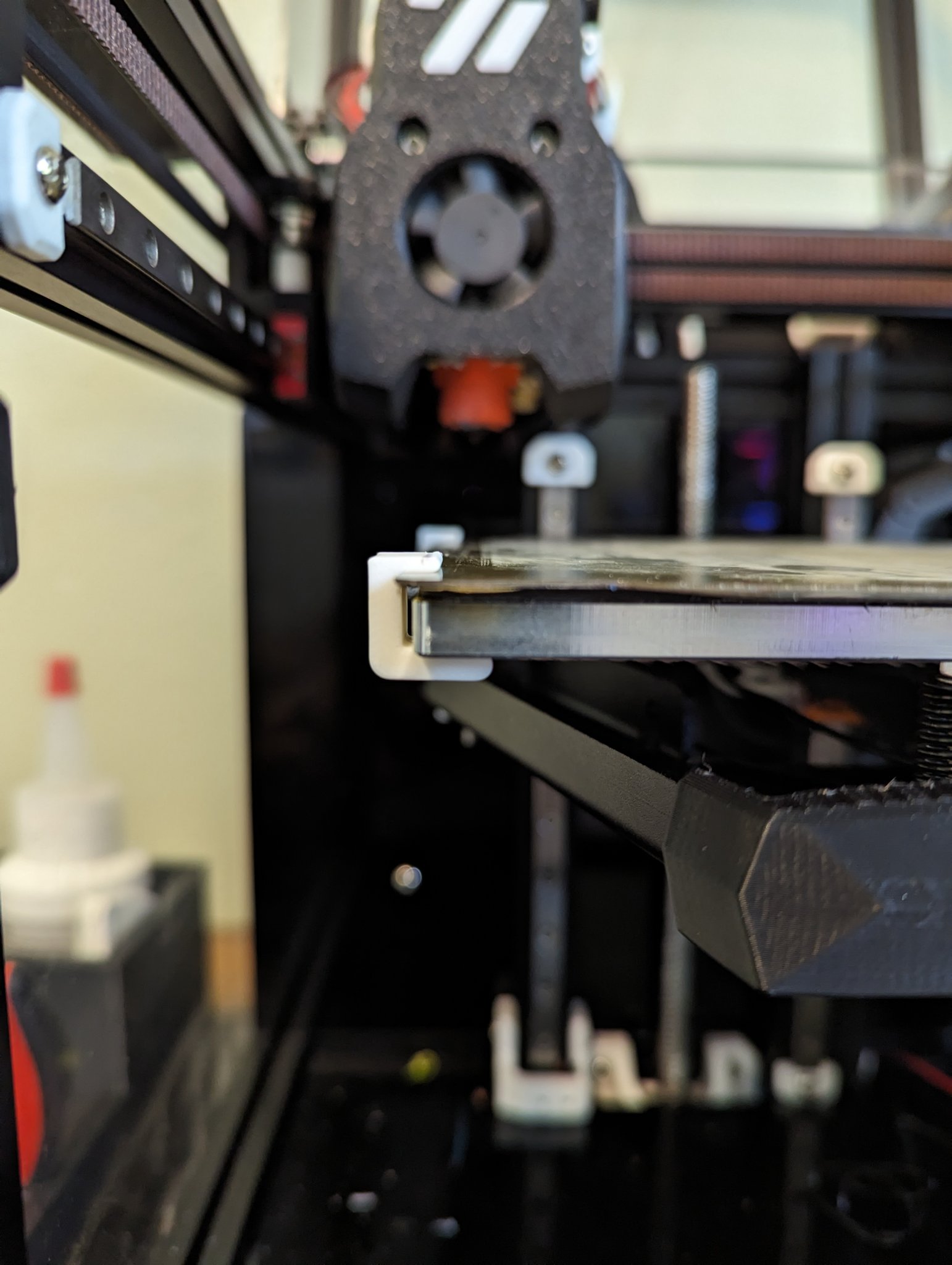 Kẹp giữ bàn in Voron V0 chống trượt