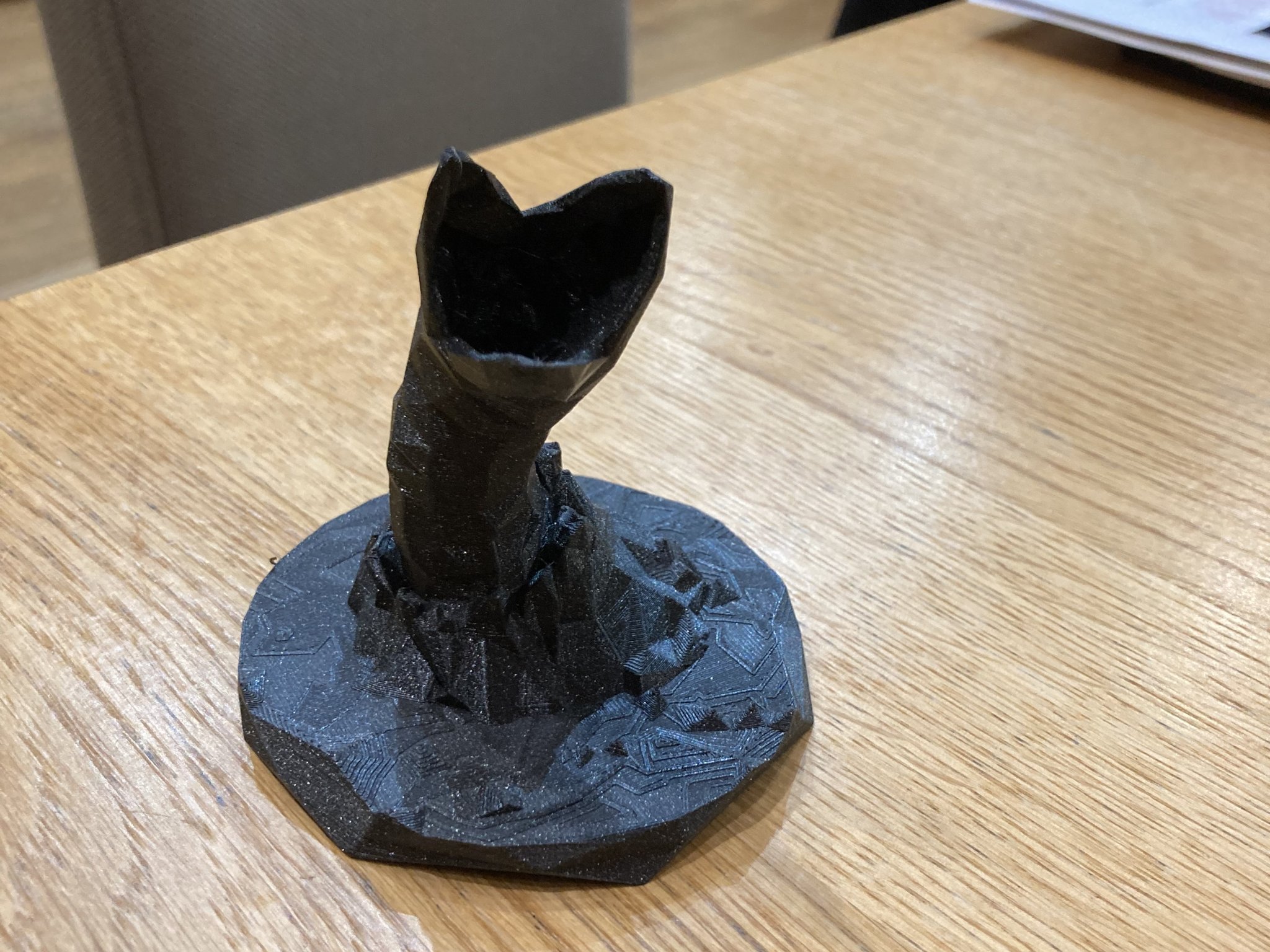 Worm cát Shai-Hulud phong cách Low Poly