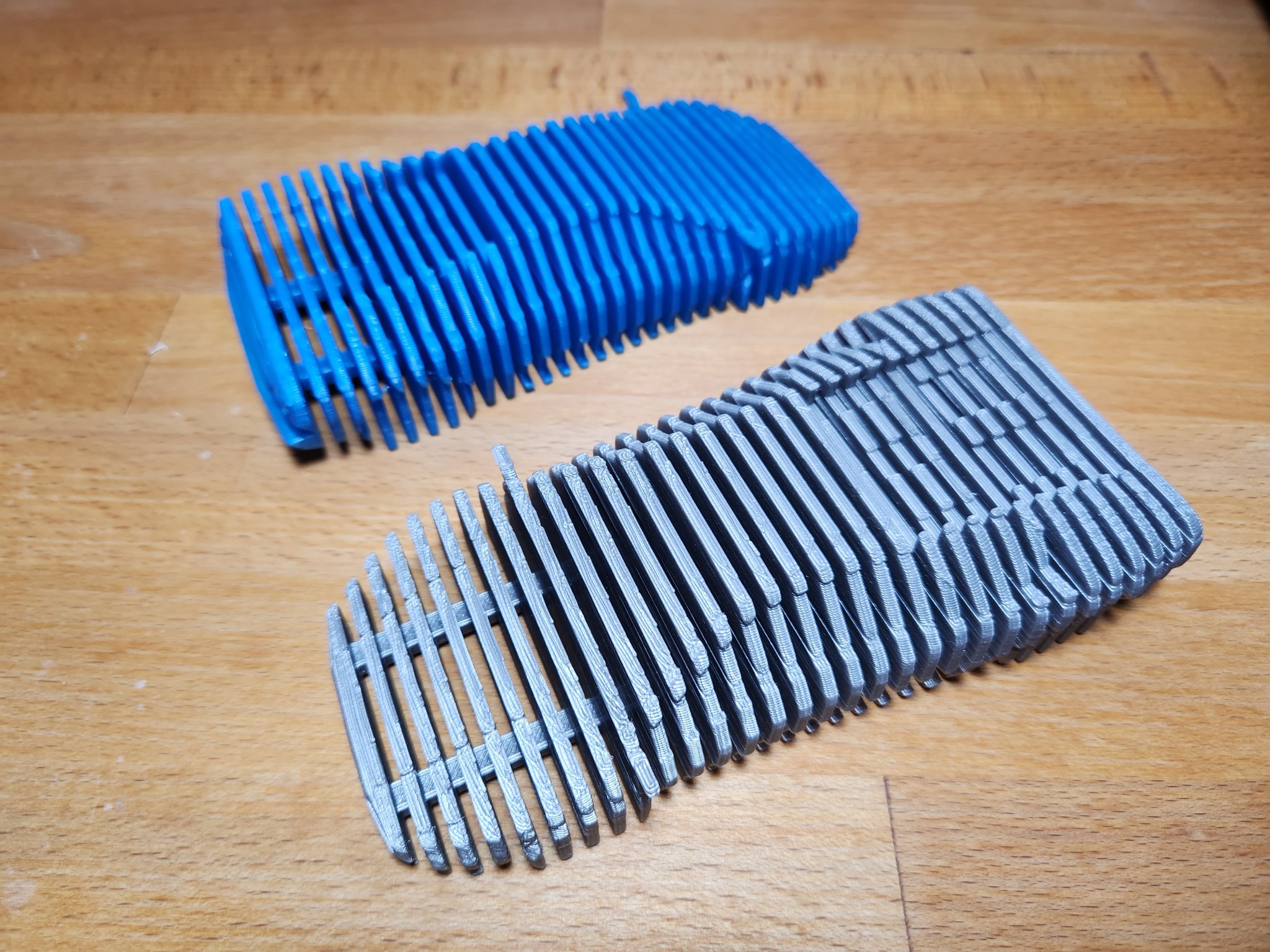 Tác phẩm điêu khắc ô tô cắt lát phong cách low poly thập niên 90