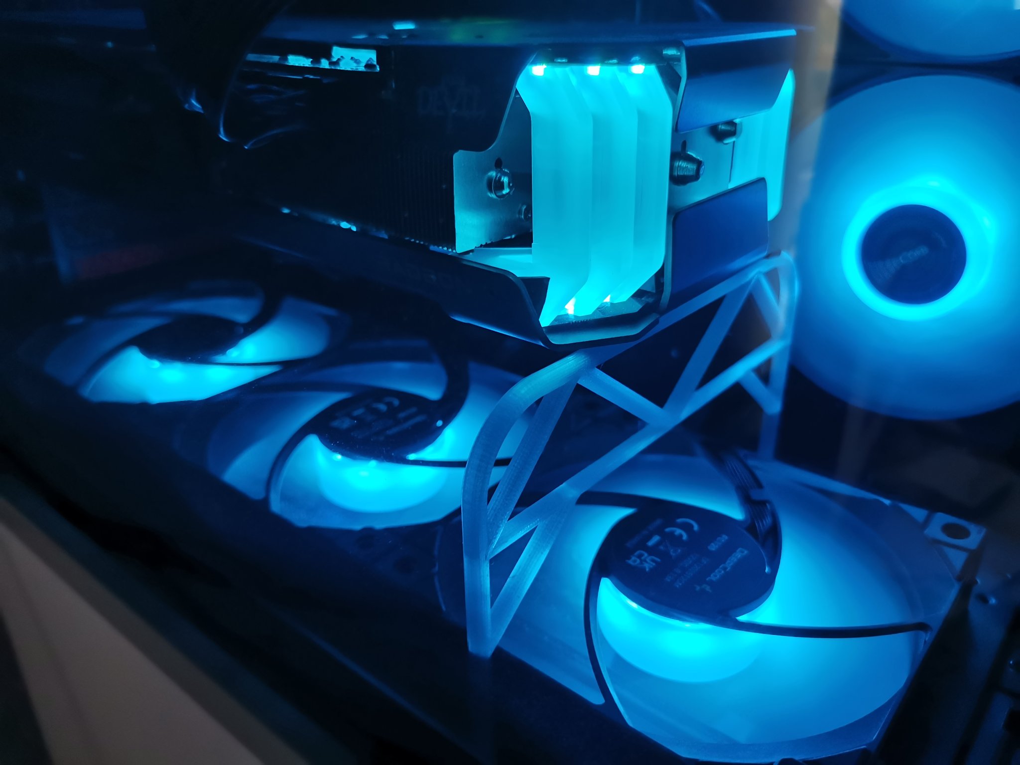 Giá đỡ GPU cho quạt PC Lian Li O11 Dynamic Evo