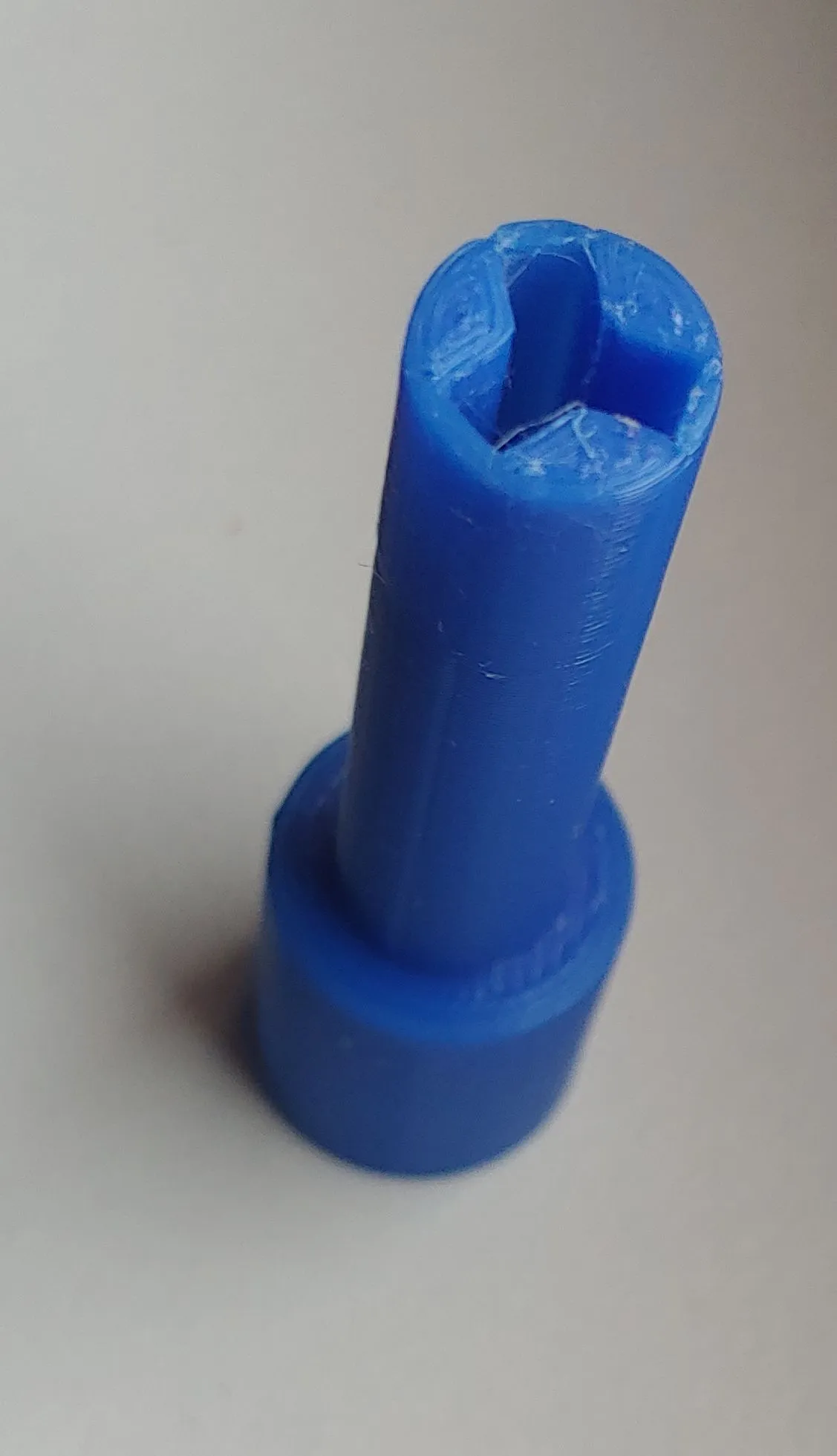 Công cụ điều chỉnh rèm che nắng sau khi sửa chữa