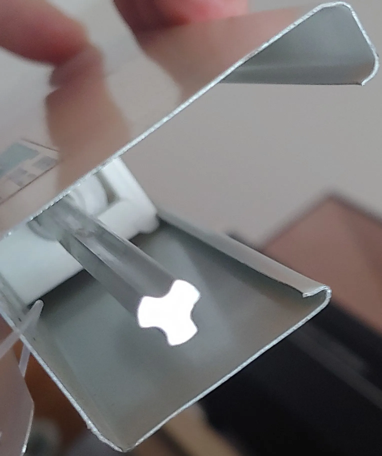 Công cụ điều chỉnh rèm che nắng sau khi sửa chữa