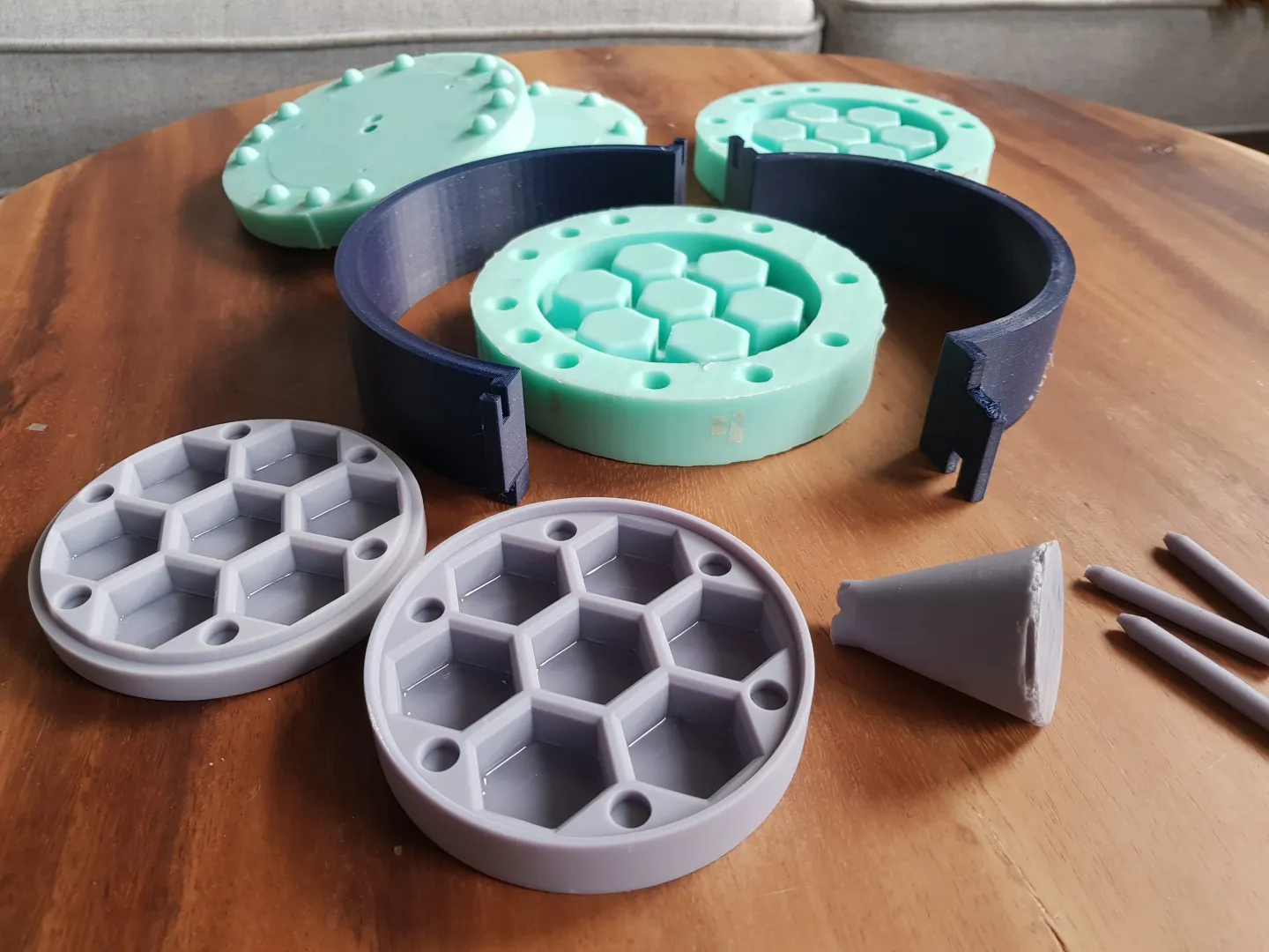 Hộp lưu trữ xúc xắc và bộ dụng cụ tạo khuôn silicone