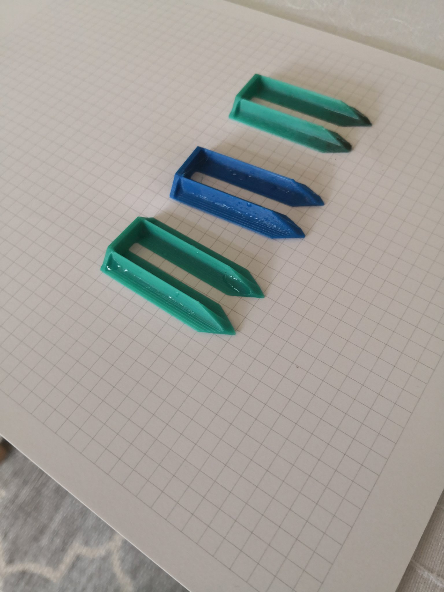 Giá đỡ dây ranh cho máy cắt cỏ robot Husqvarna