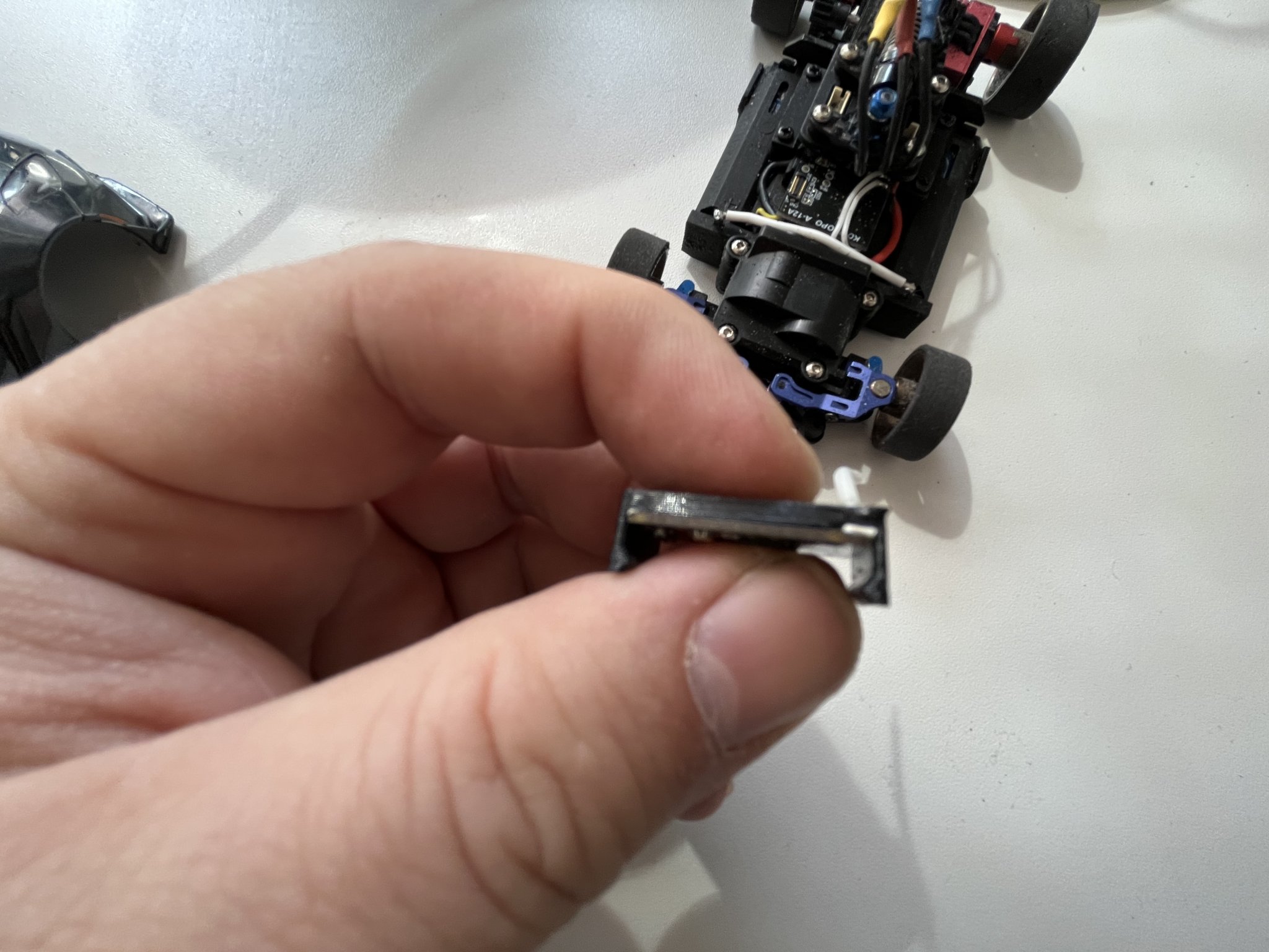 Giá đỡ nhận tín hiệu cho khung Mini Z MR03 PN 2.5