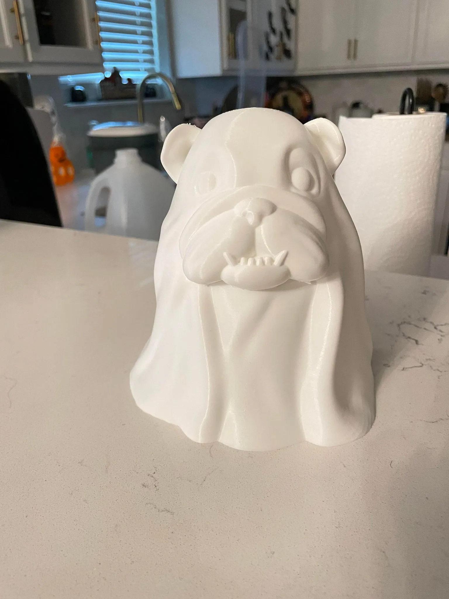 Vật trang trí ma chó bulldog cho mùa Halloween