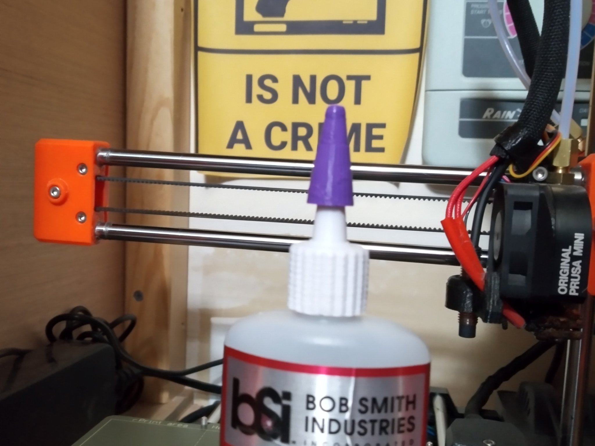 Nắp và vòi keo thay thế cho BSI/Střední