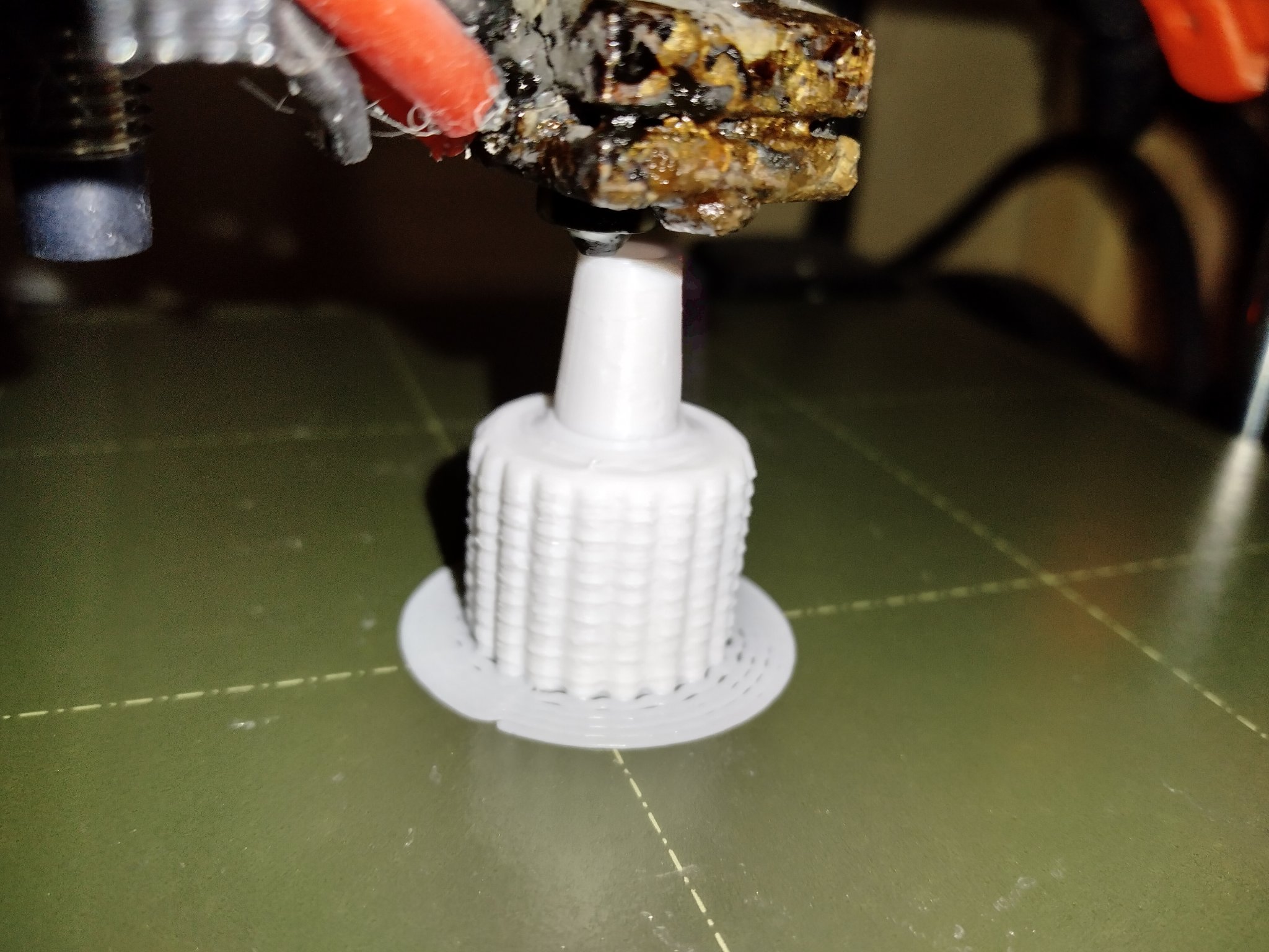 Nắp và vòi keo thay thế cho BSI/Střední