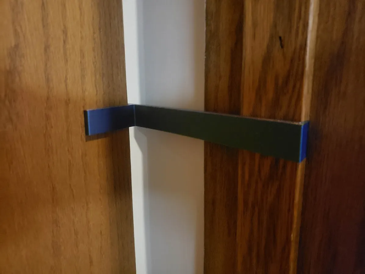 Chốt cửa cho cửa ra vào phía trên hoặc bên hông