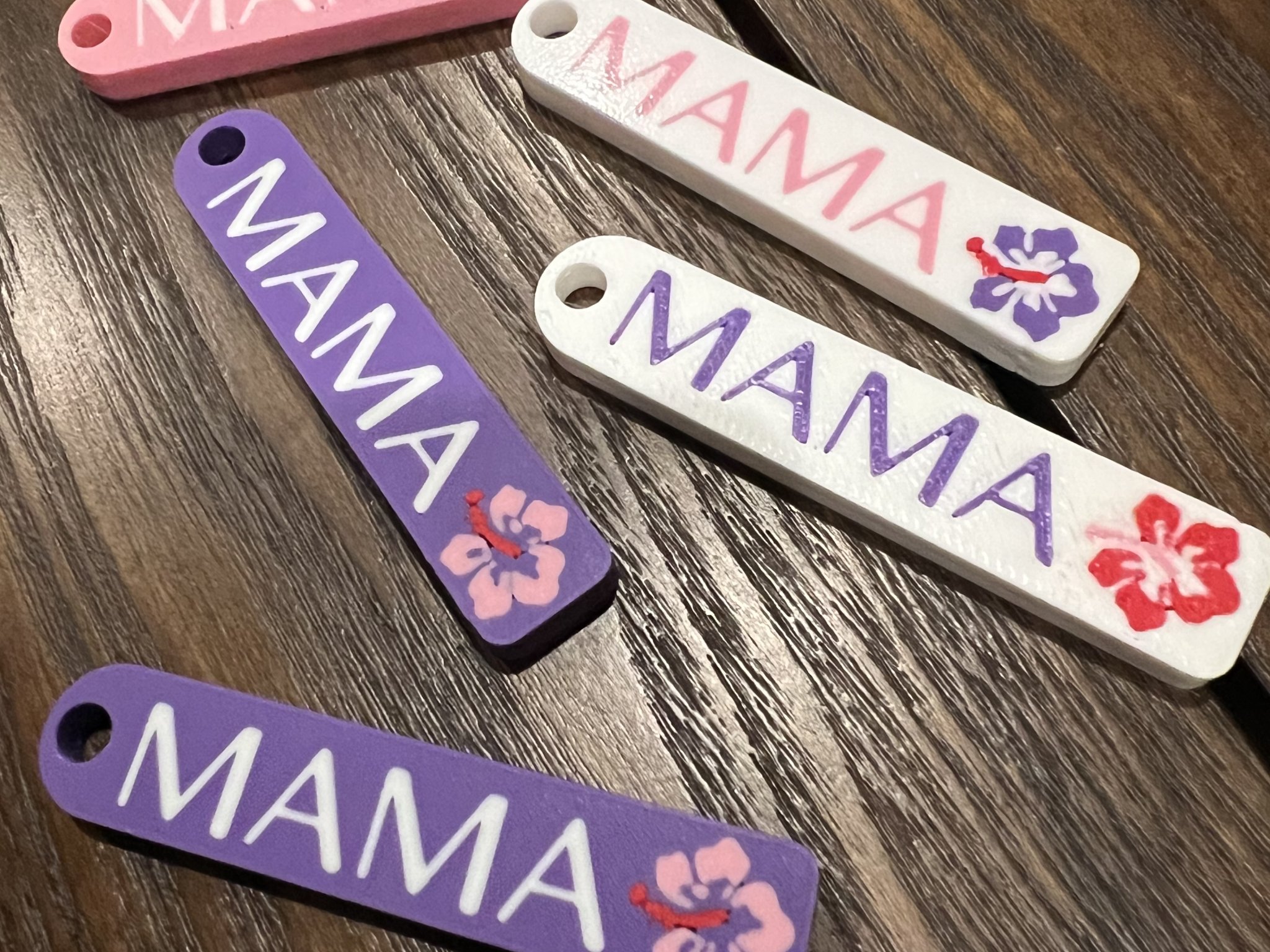 Móc khóa hoa hibiscus MAMA nhiều màu sắc Hawaiians