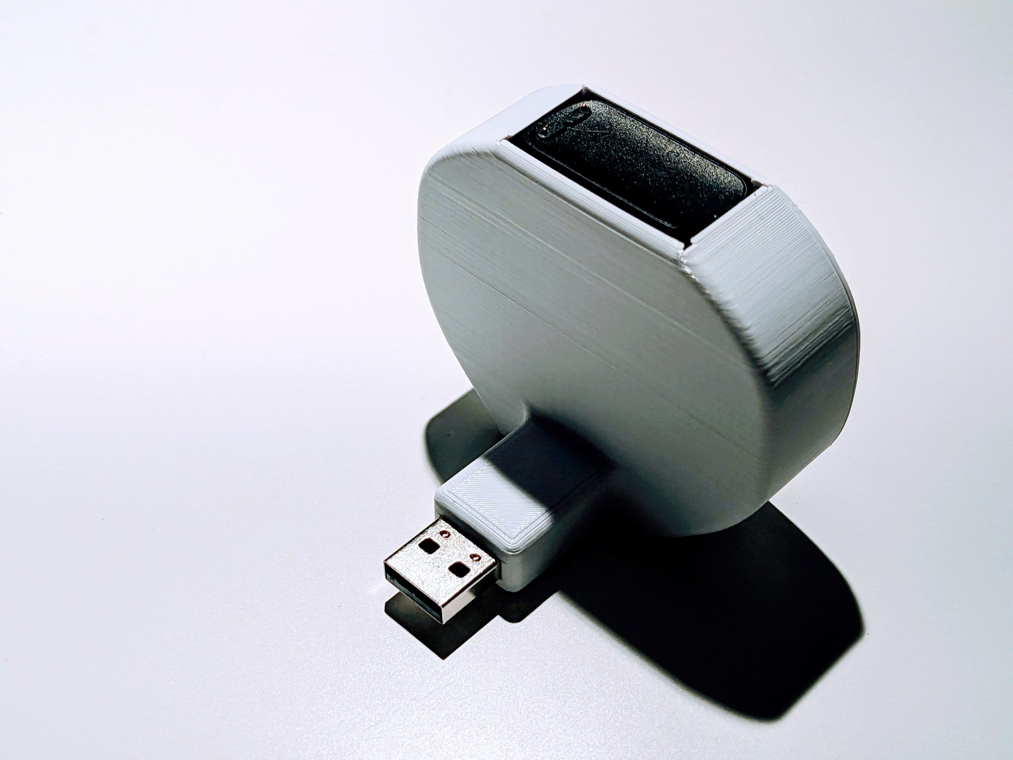 Giá đỡ sạc tường cho Fitbit Charge 5 và 6