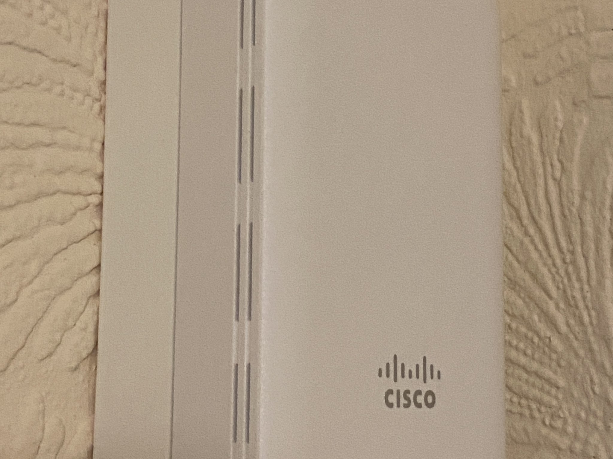Giá đỡ gắn tường Cisco CBW145AC-E cho điểm truy cập