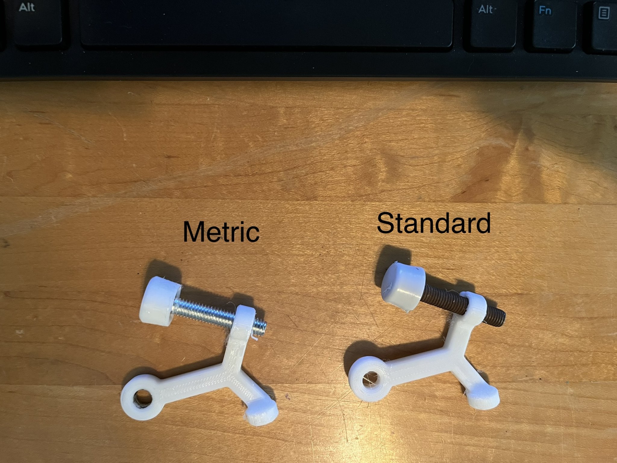 Bộ chặn cửa gắn bản lề cho phòng tắm