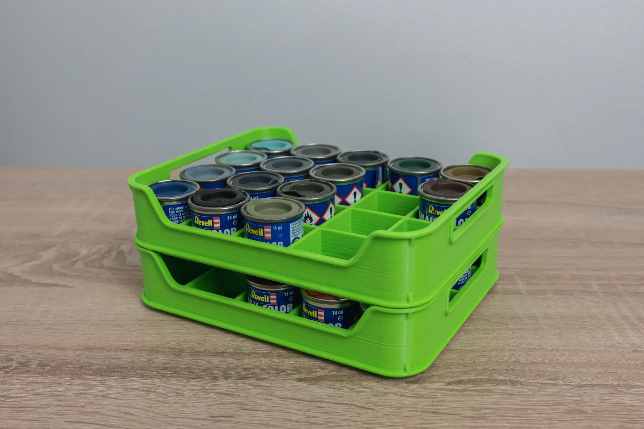 Hộp đựng màu Revell cho mô hình và công cụ airbrush
