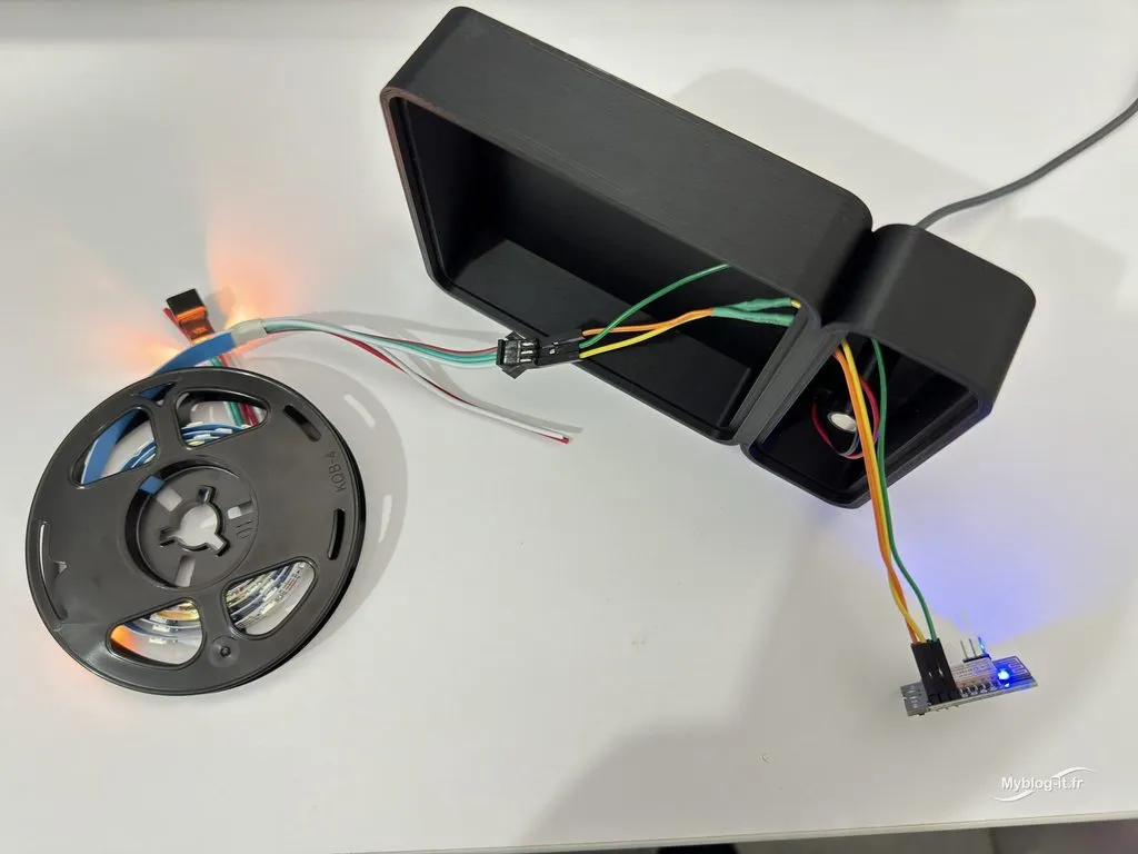 Đèn LED kết nối qua ESP8266 với dải LED