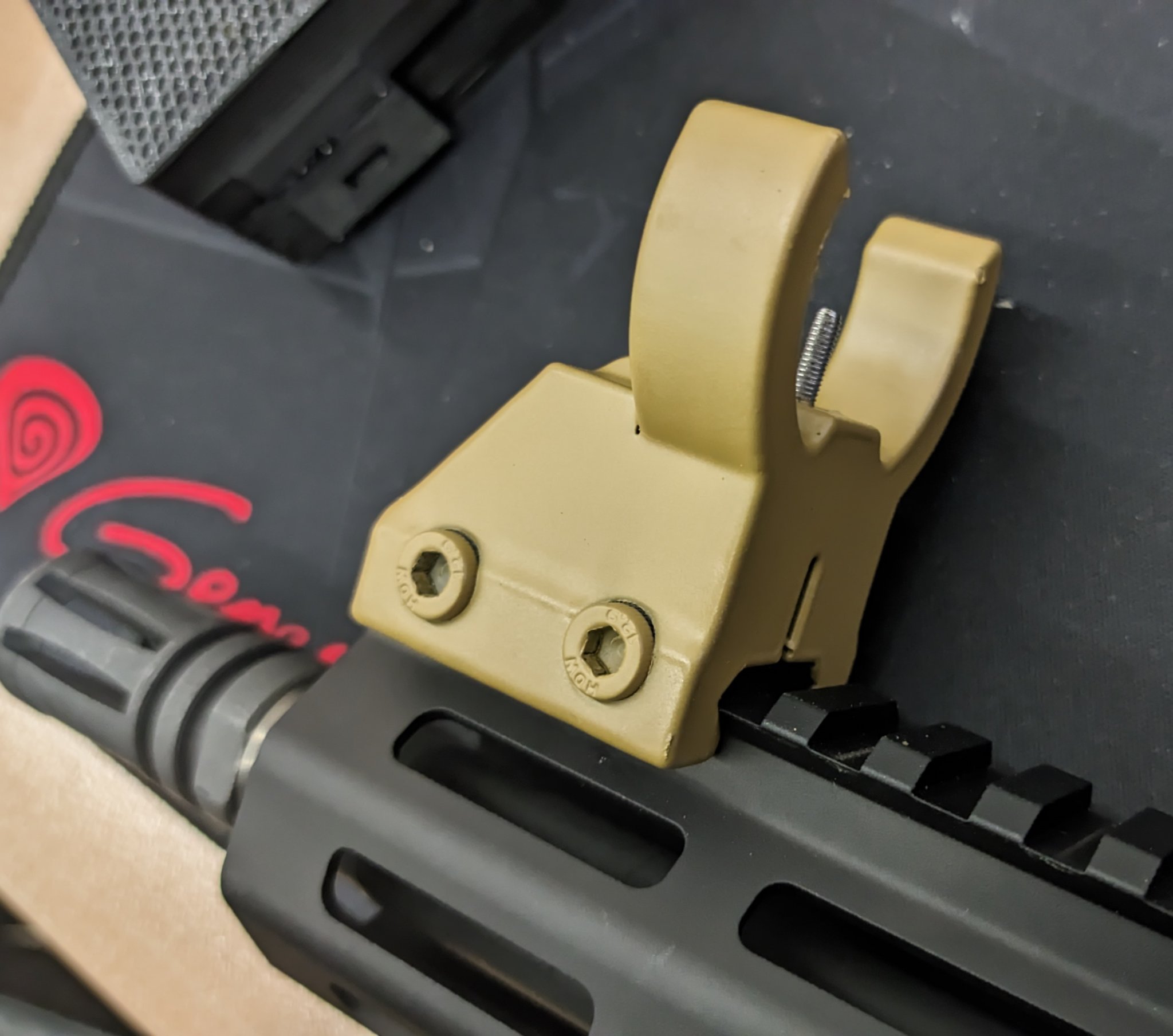 **Mắt ngắm Picatinny mở cho súng AR**