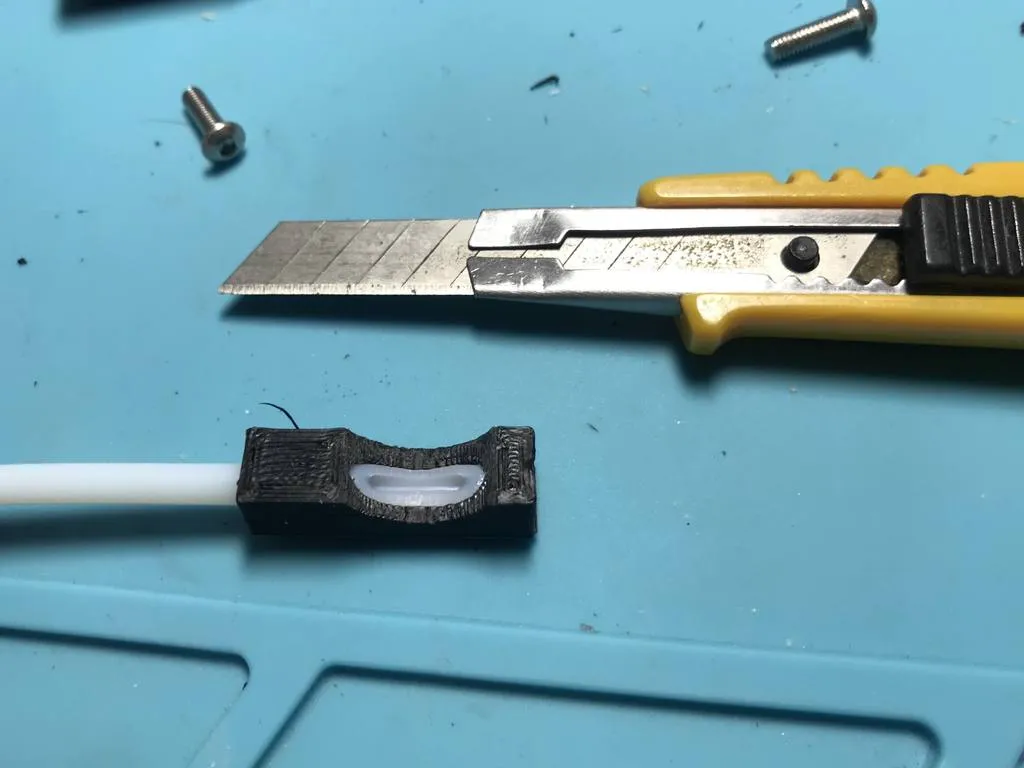 Cảm biến theo dõi và phát hiện filament cho máy in 3D