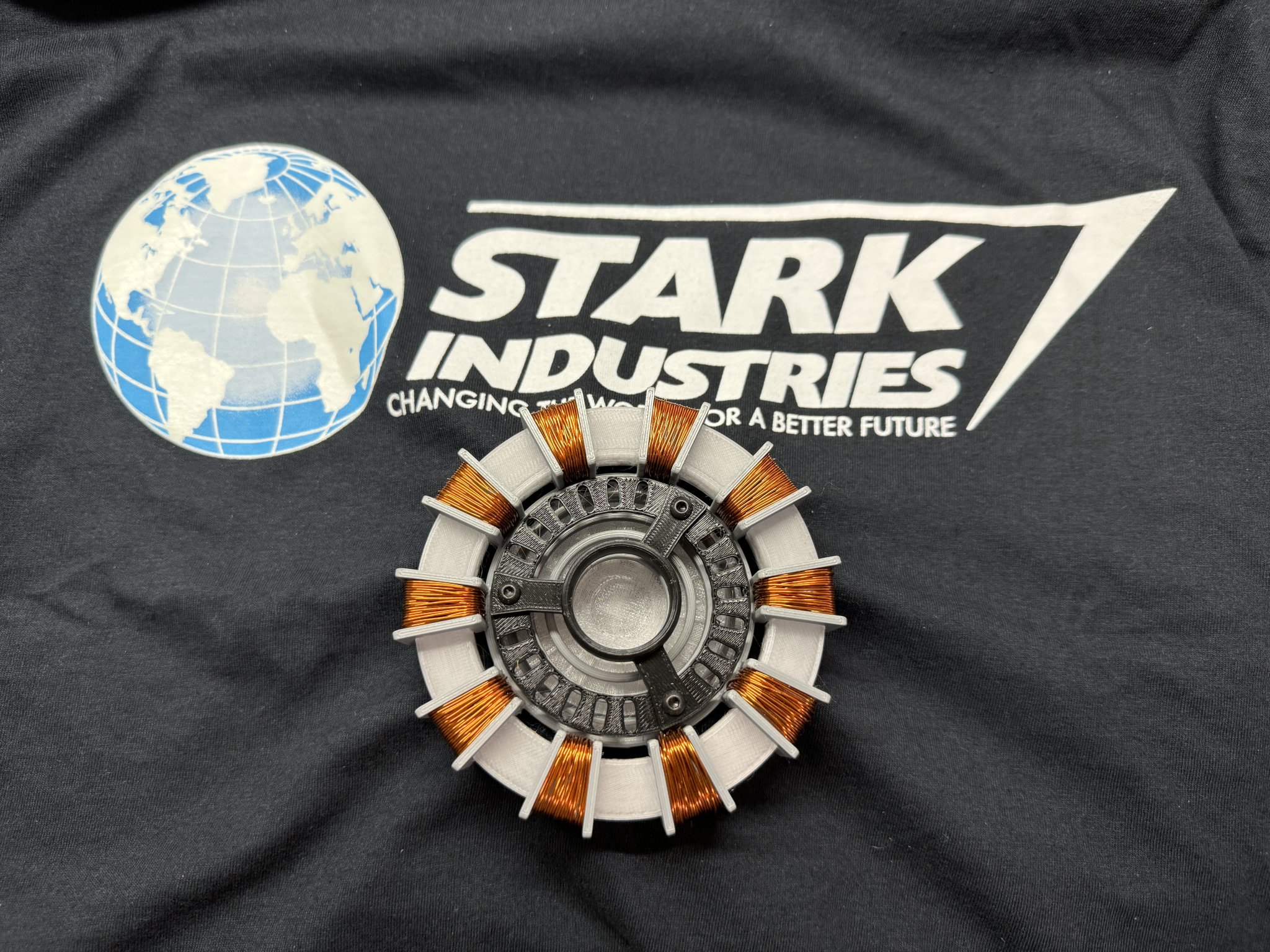 Kẹp áo phông cho lò phản ứng hồ quang