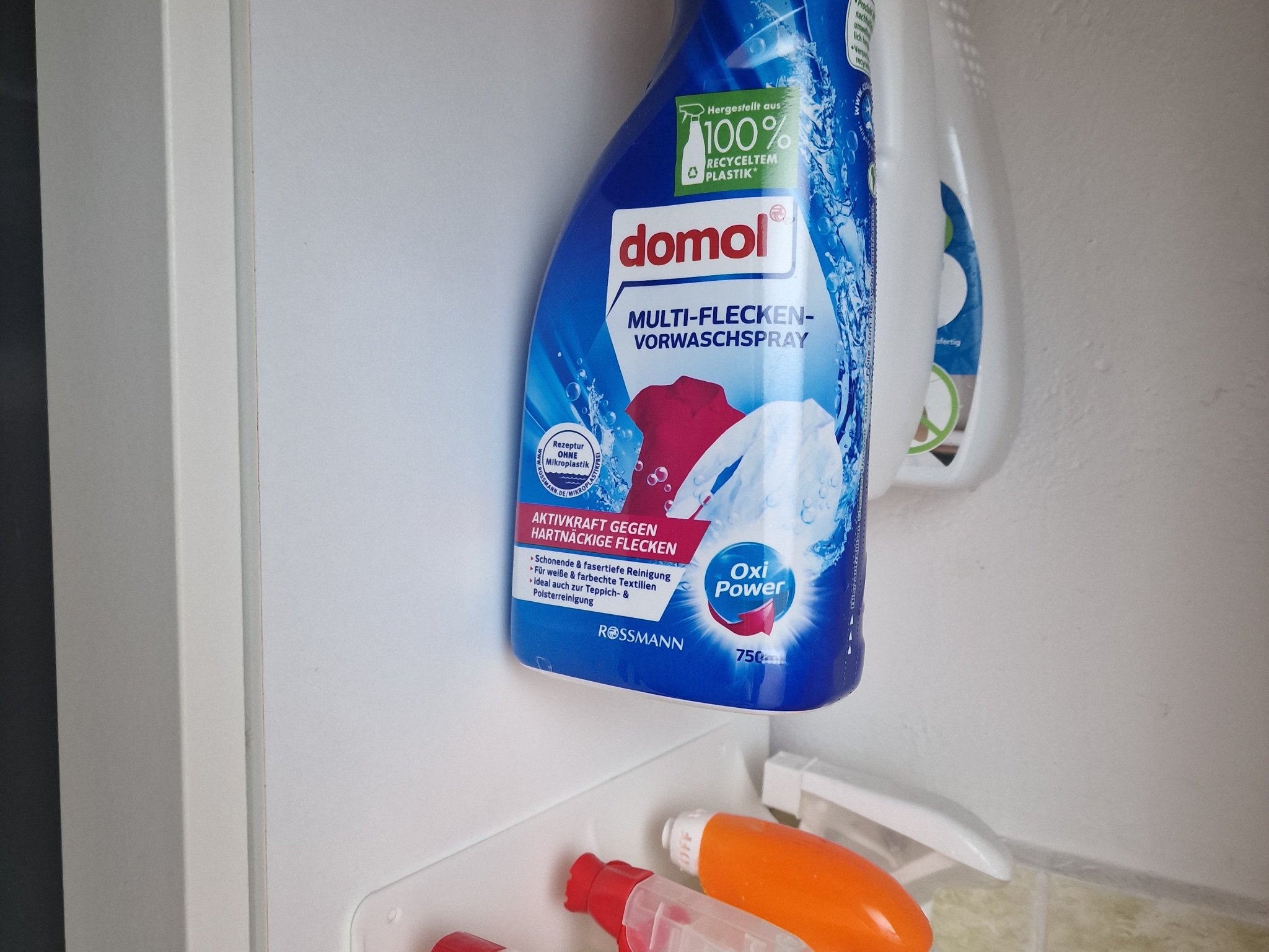 Giá đỡ chai xịt 4 ngăn cho gia đình