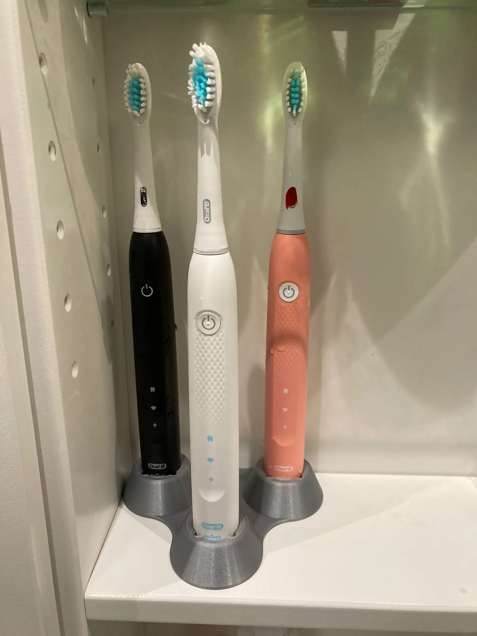 Giá đỡ bàn chải điện cho 3 bàn chải