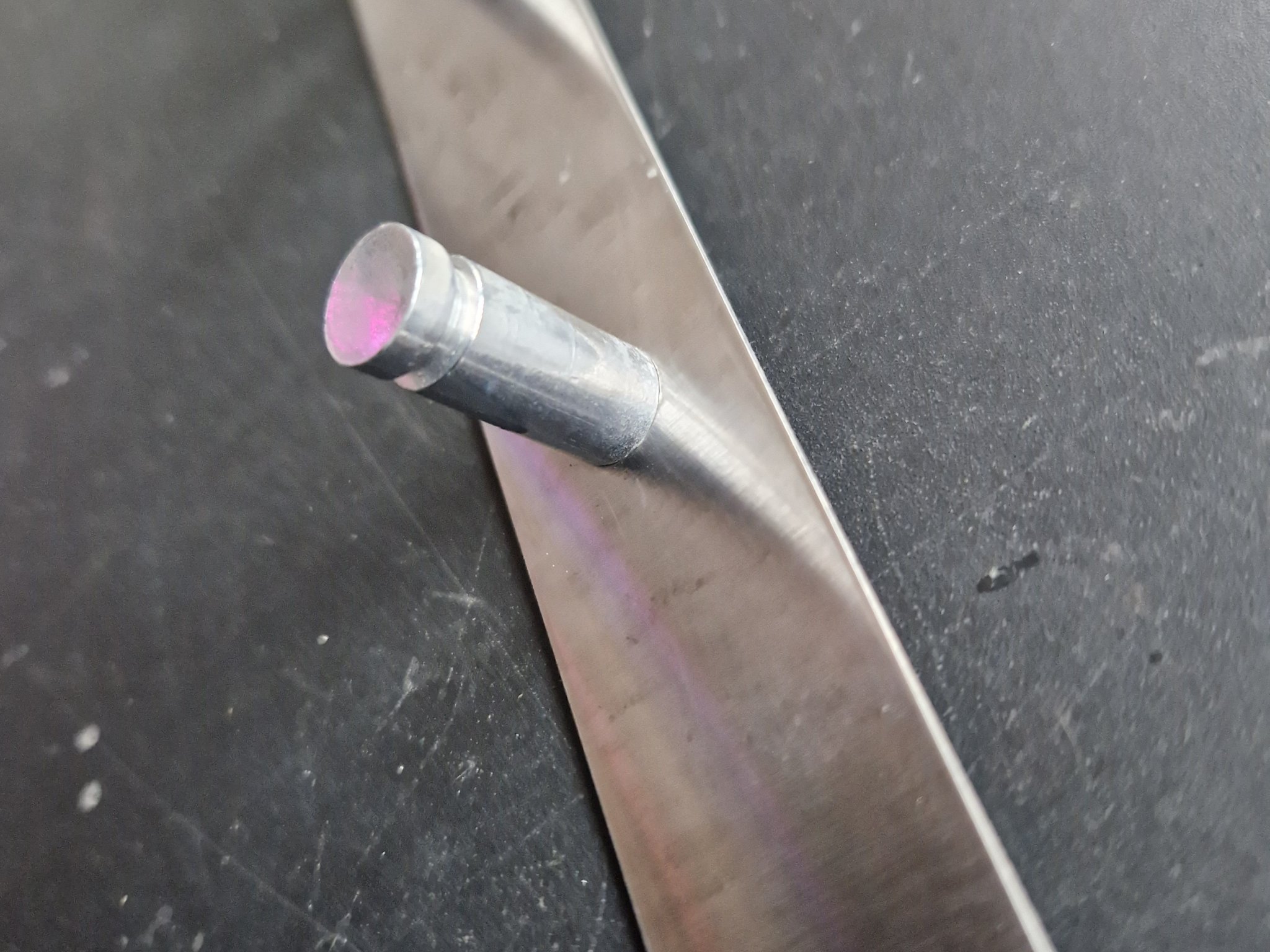 Giá treo móc cửa với thiết kế cải tiến chống rơi