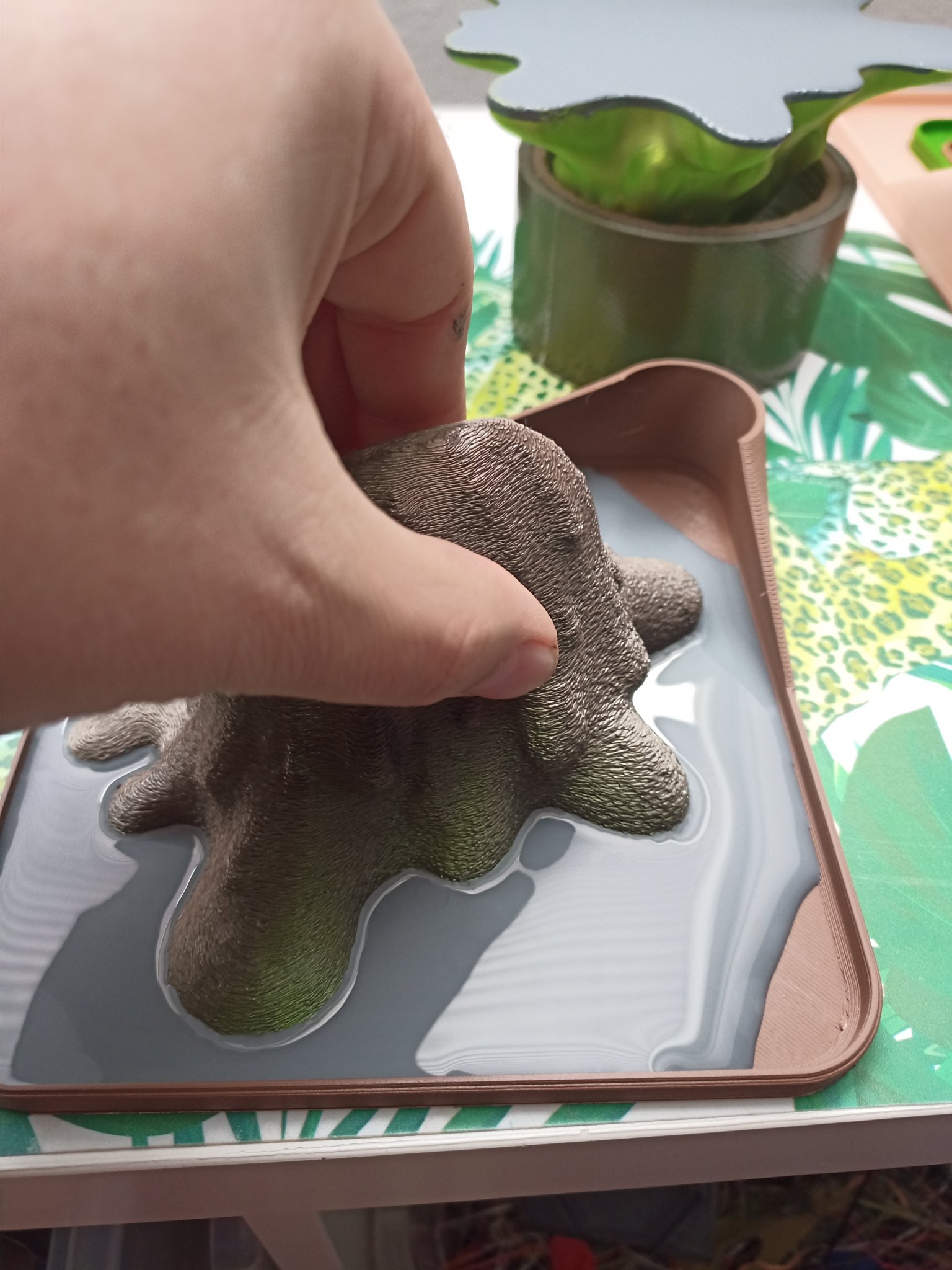 Khay phân loại và đổ chất lỏng với tay cầm tiện lợi