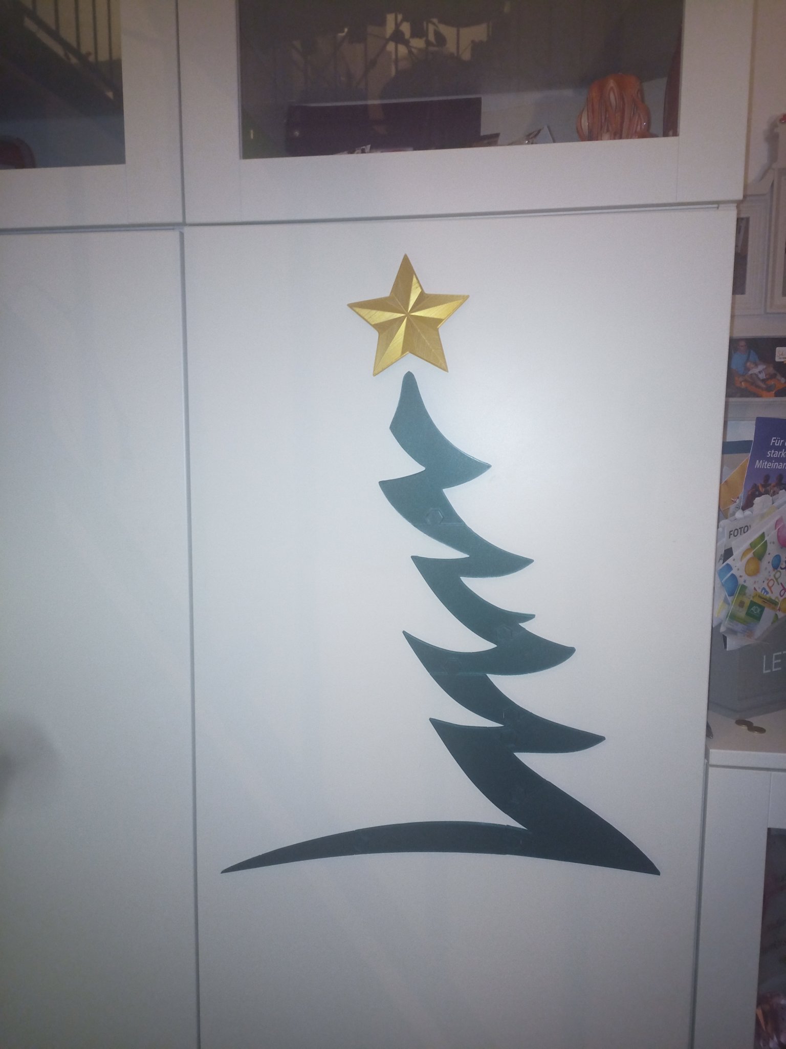 Cây thông Giáng sinh trang trí tường hoặc cửa lớn