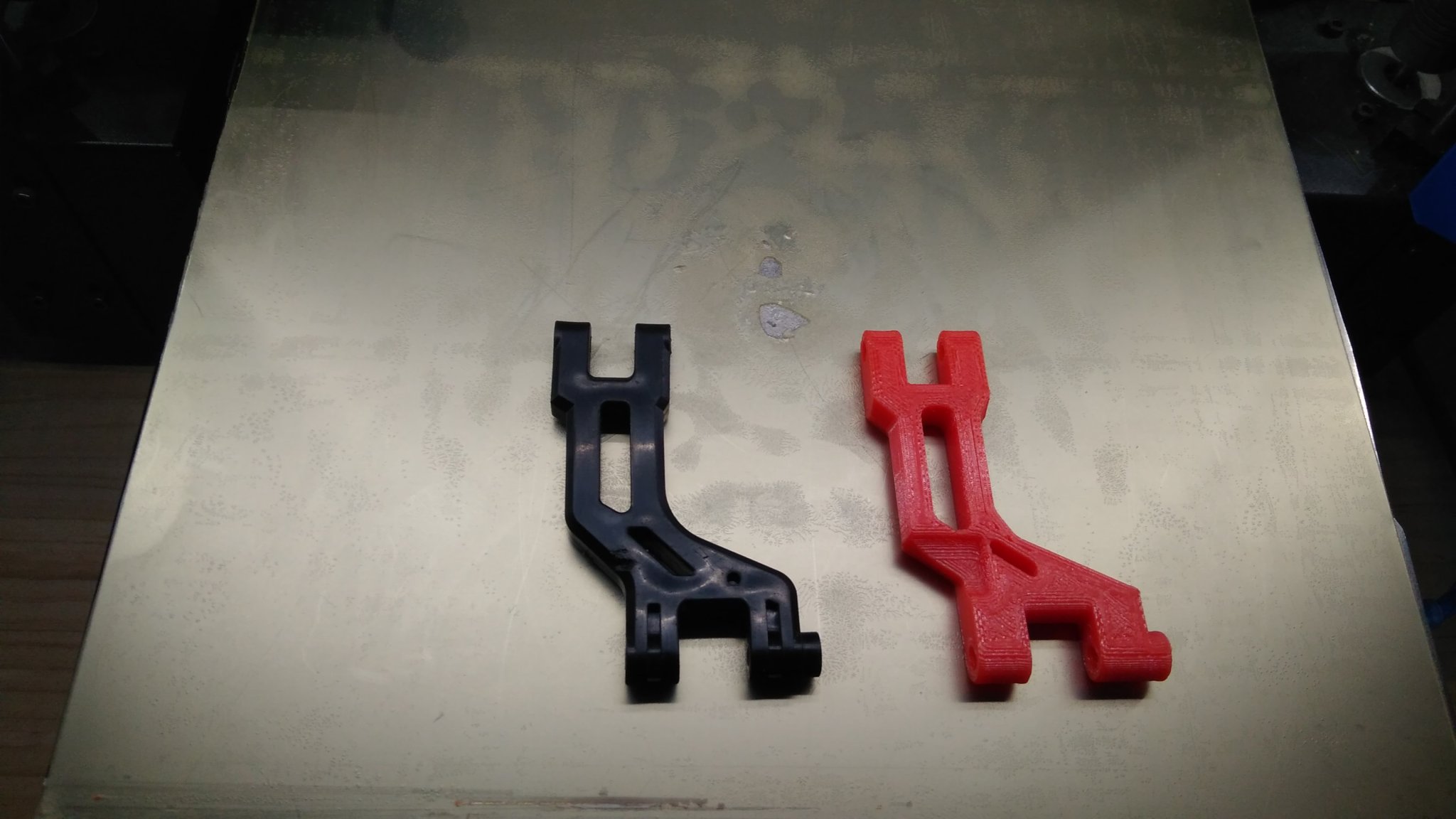 Giá đỡ bánh sau trên cao cho khung Tamiya DT-02/03/04