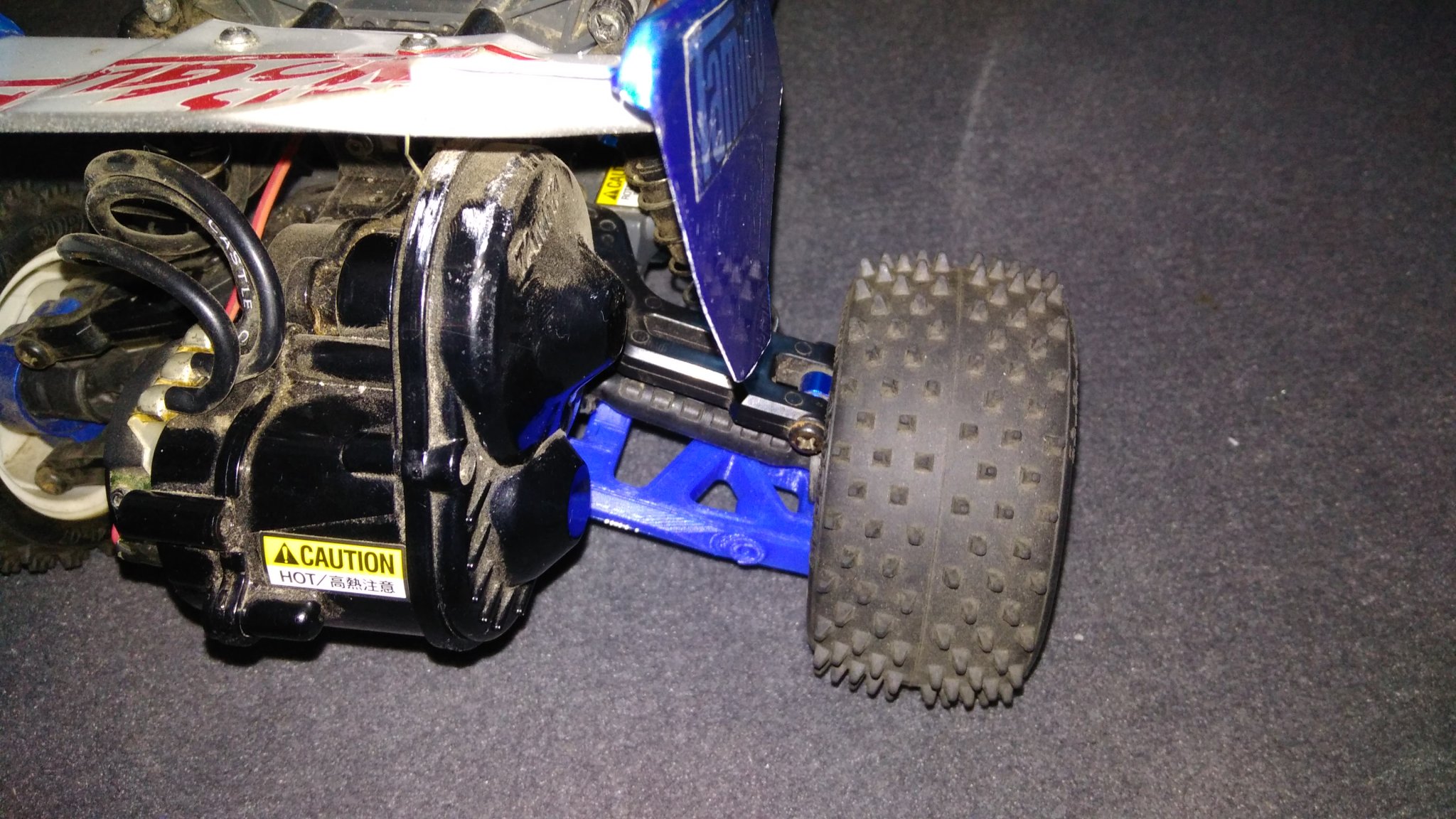 **Bộ phận wishbone hạ phía sau cho khung DT-02/DT-03/DT-04**