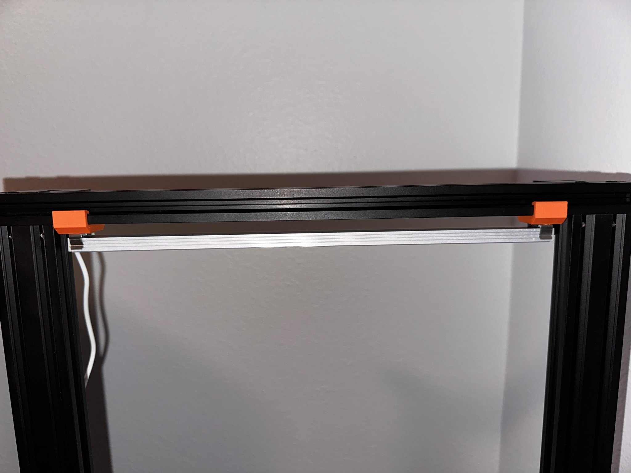 Giá đỡ lắp đặt thanh ánh sáng cho Ender 3 Max Neo