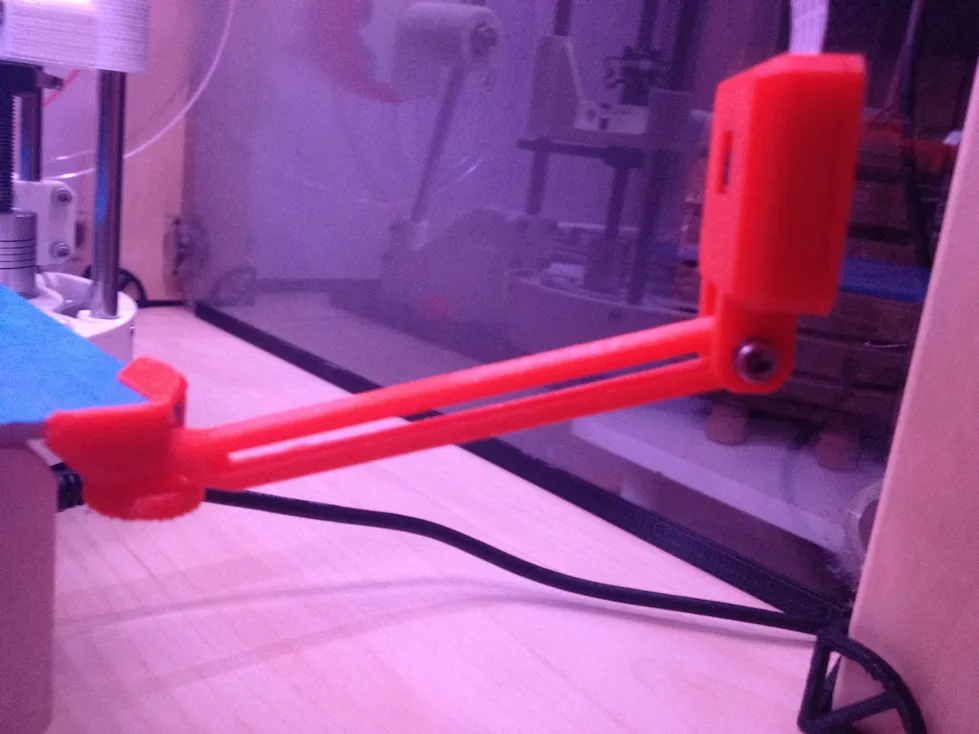 Cột điều chỉnh cho RaspiCam trên bệ in Y của Dagoma