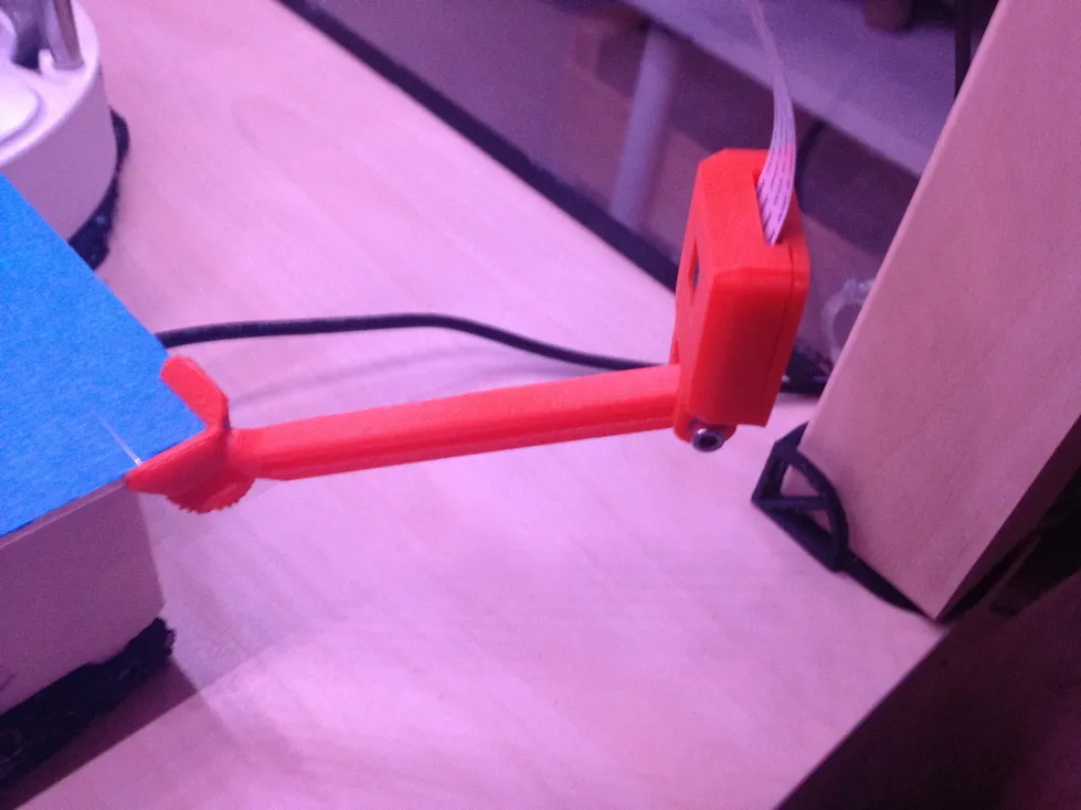 Cột điều chỉnh cho RaspiCam trên bệ in Y của Dagoma