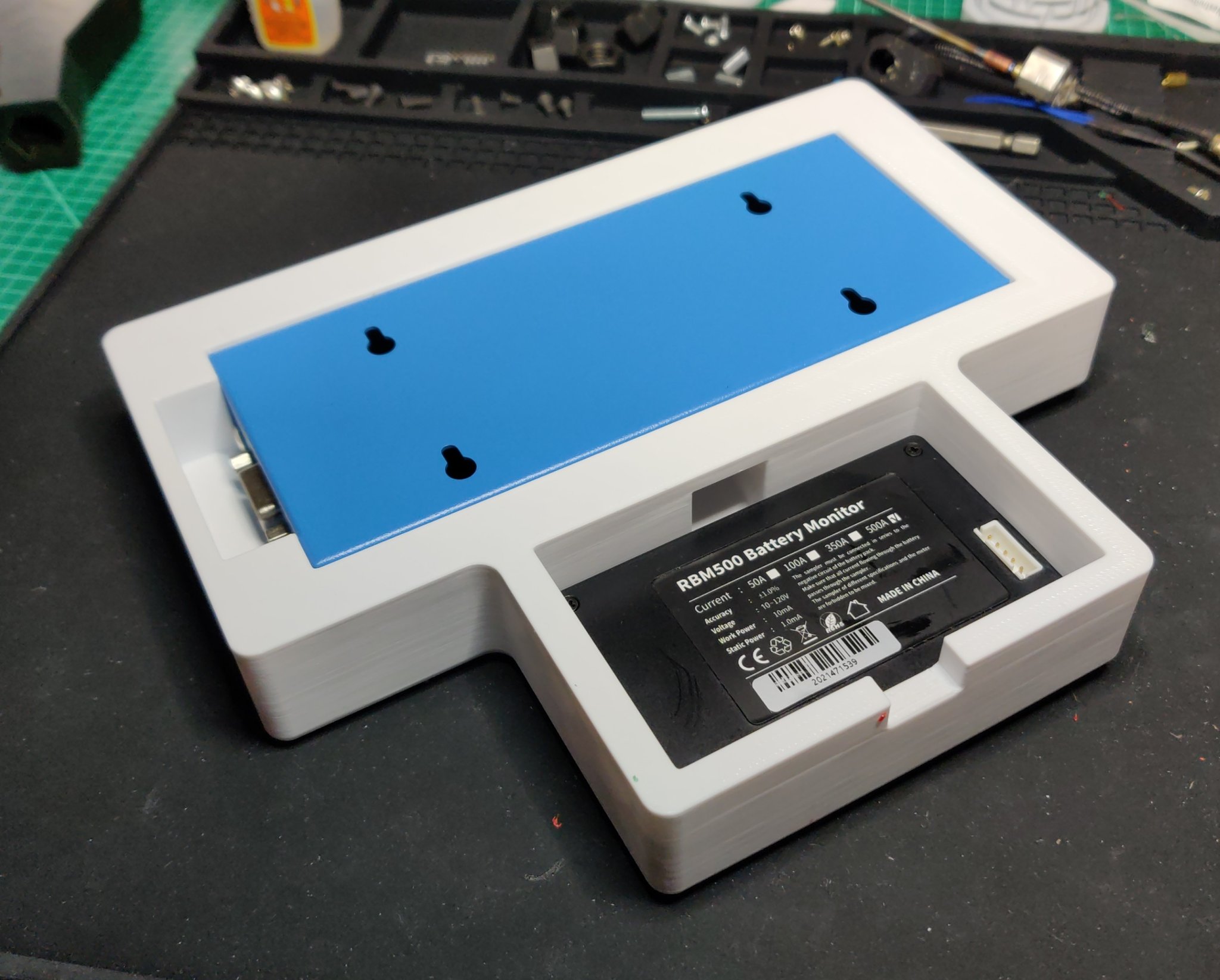 Giá đỡ màn hình hiển thị cho bộ inverter SunGoldPower và Renogy