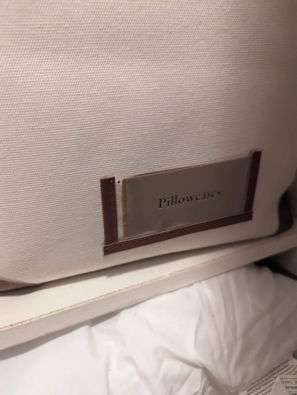 Thẻ nhãn đa màu cho tổ chức tủ quần áo