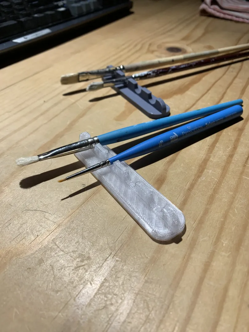 Giá đỡ cọ vẽ đơn giản cho nghệ thuật mini