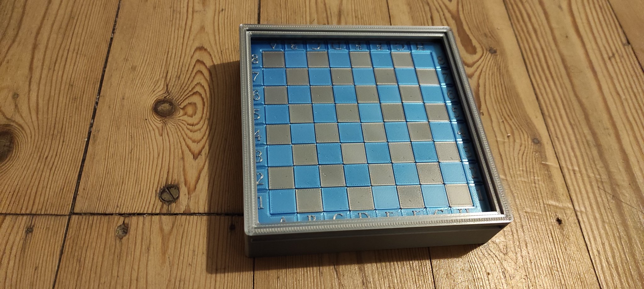 Bộ cờ vua/cờ đam di động có nam châm và hộp riêng